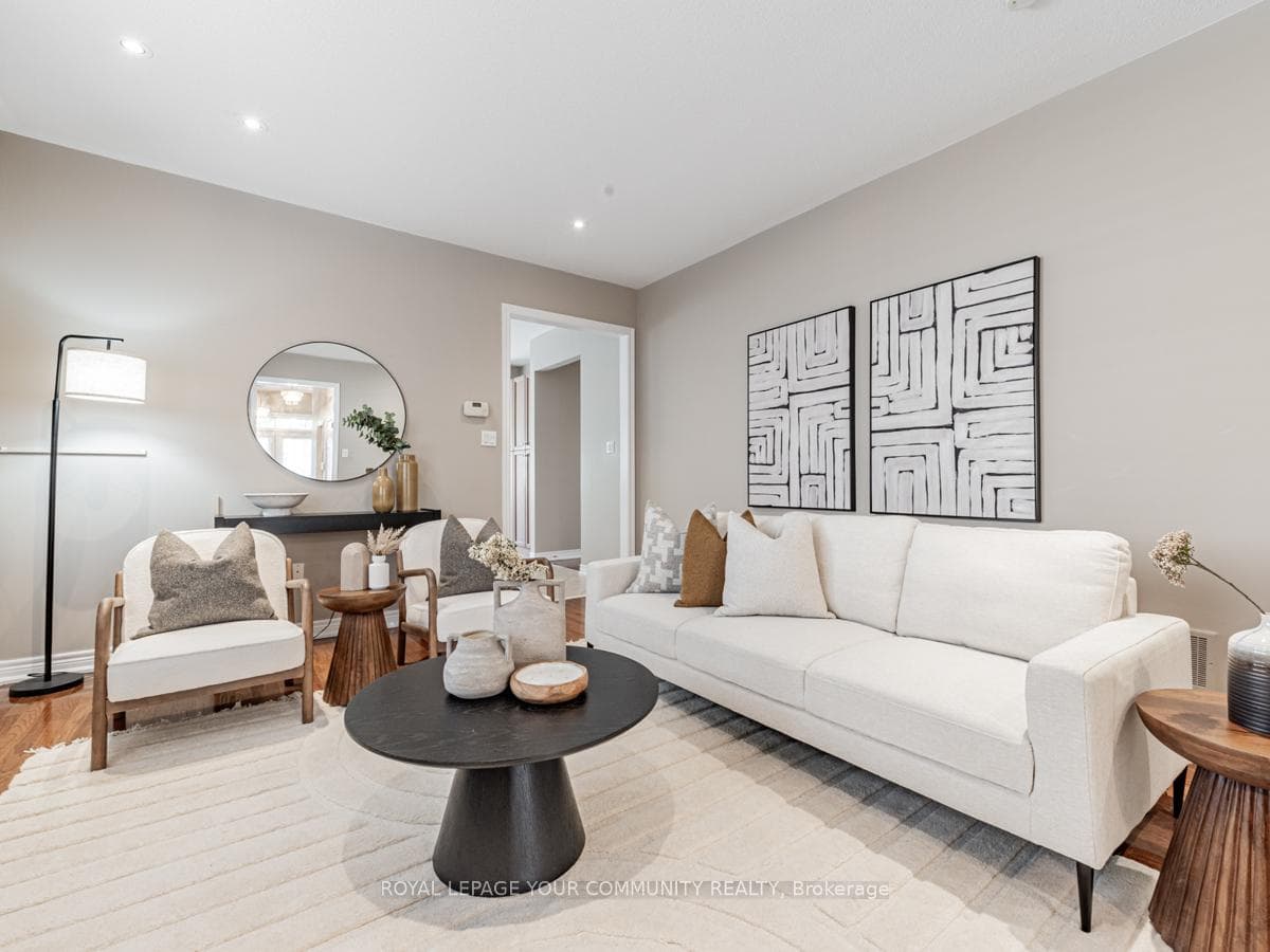 201 Queen Filomena Avenue photo 9