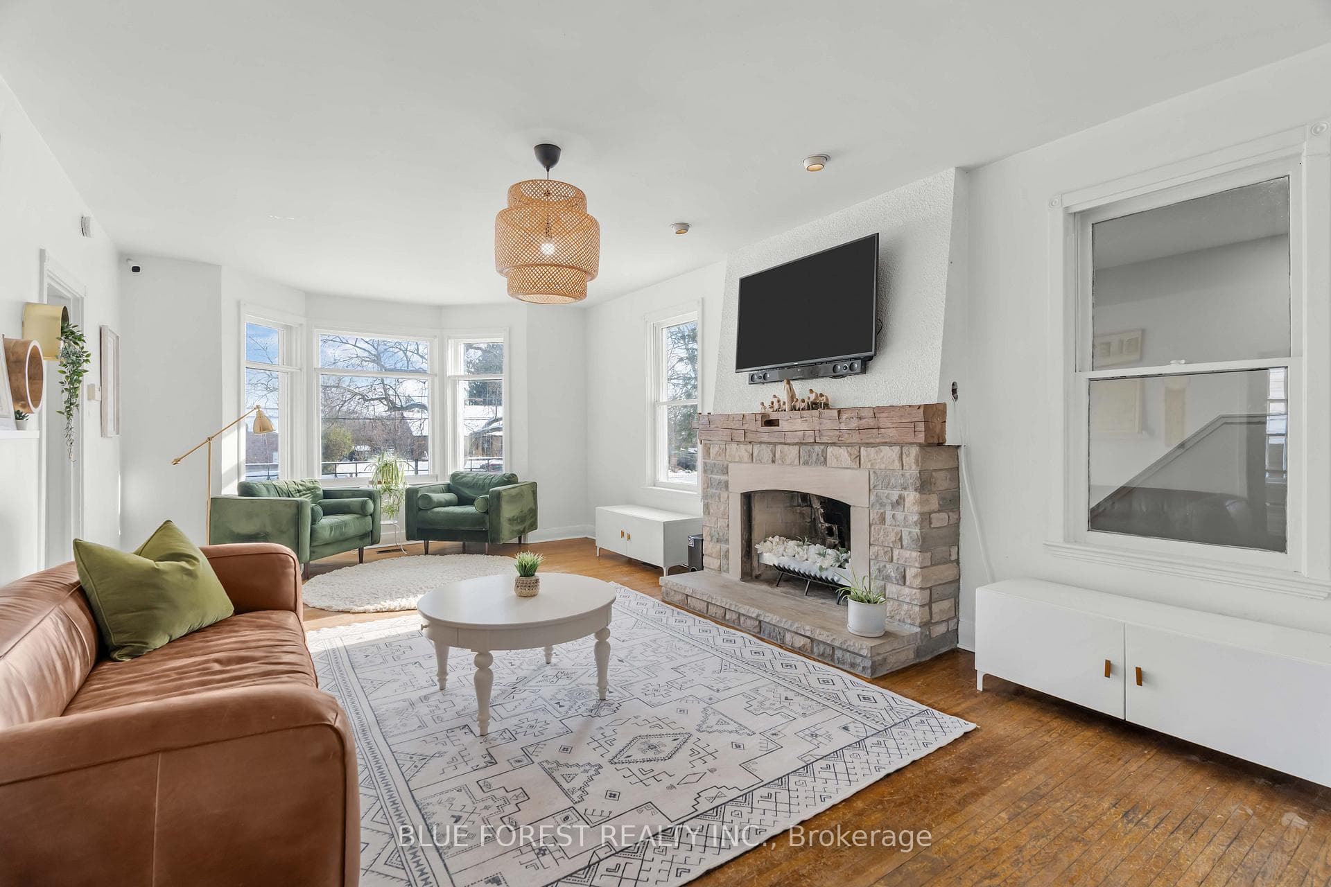 521 Upper Queen Street photo 10