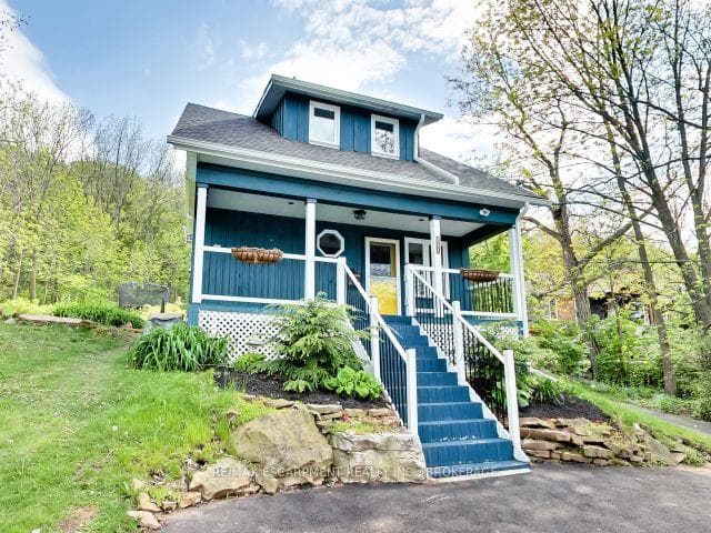 211 Main Street photo 1