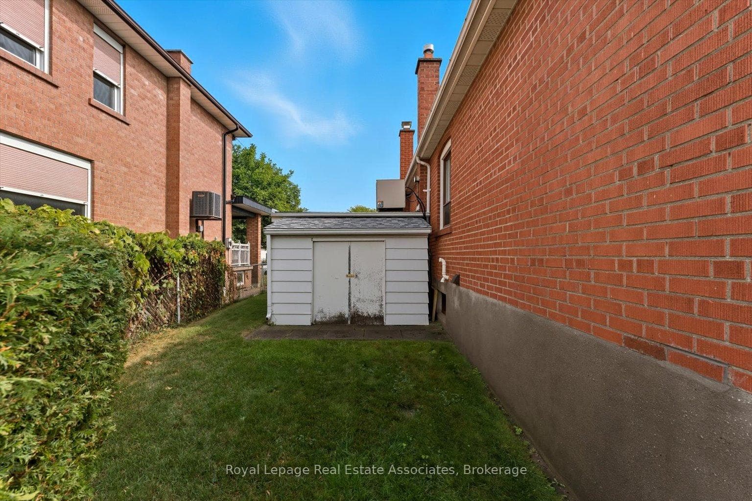 6 Berryton Avenue photo 38