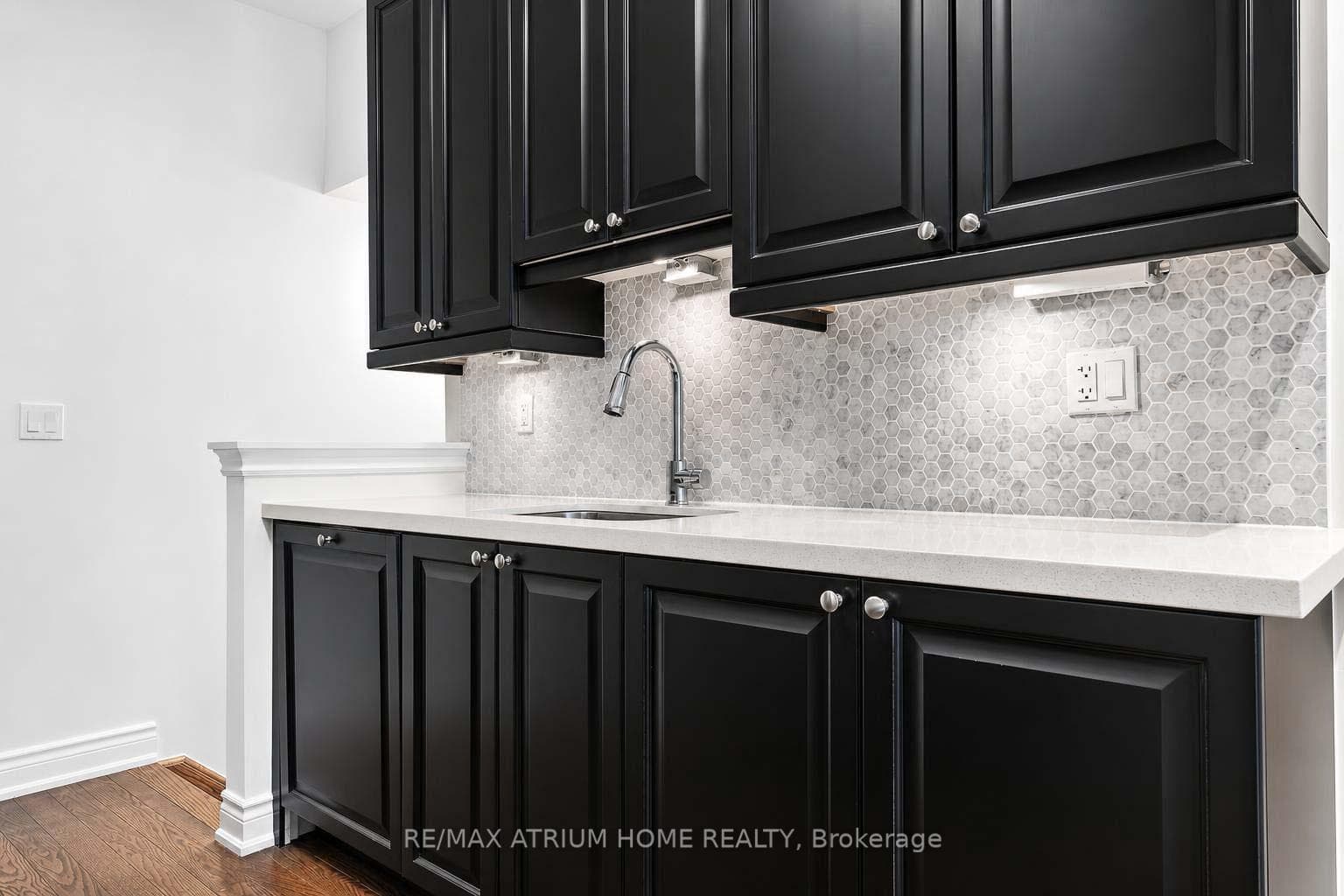 20 Hargrave Lane Unit 6 photo 12