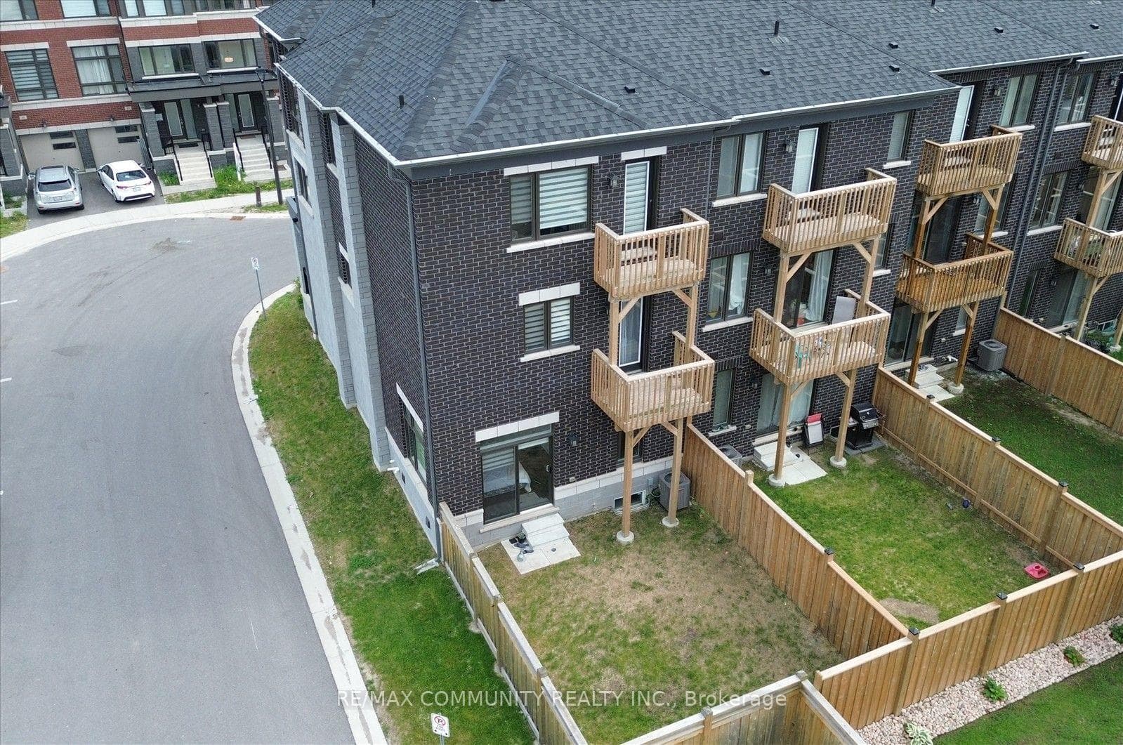 45 Douet Lane photo 42
