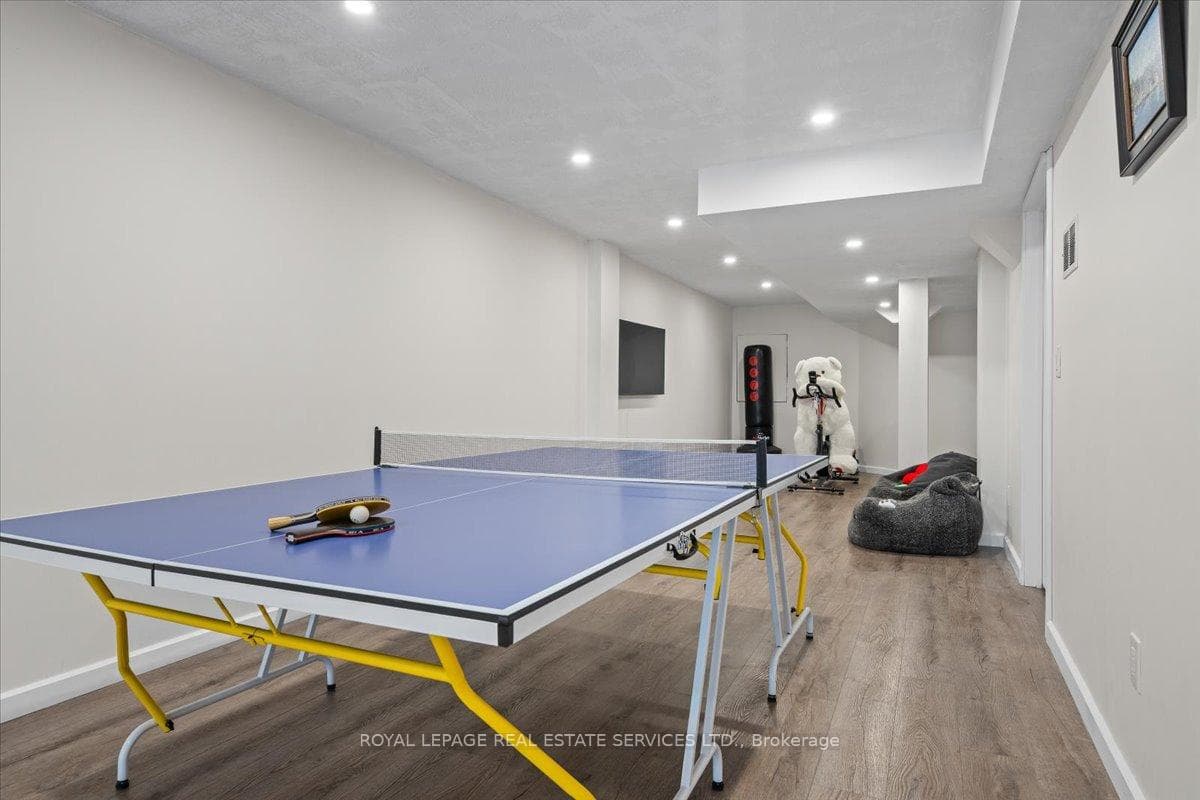 24 Gilroy Court photo 30