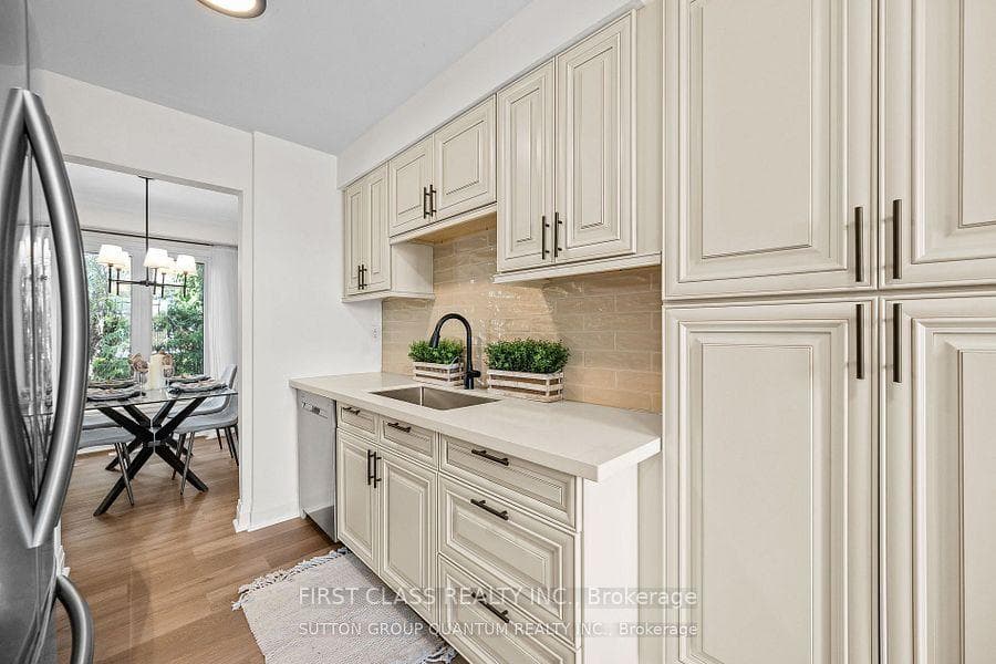 1144 Jamesway Boulevard photo 33