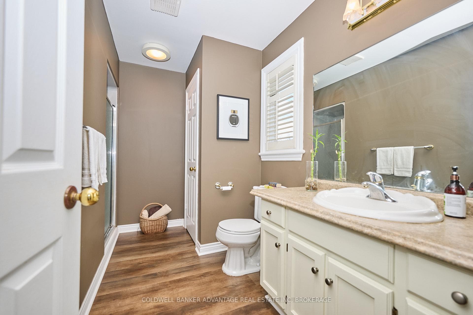 28 Dixon Crescent photo 12