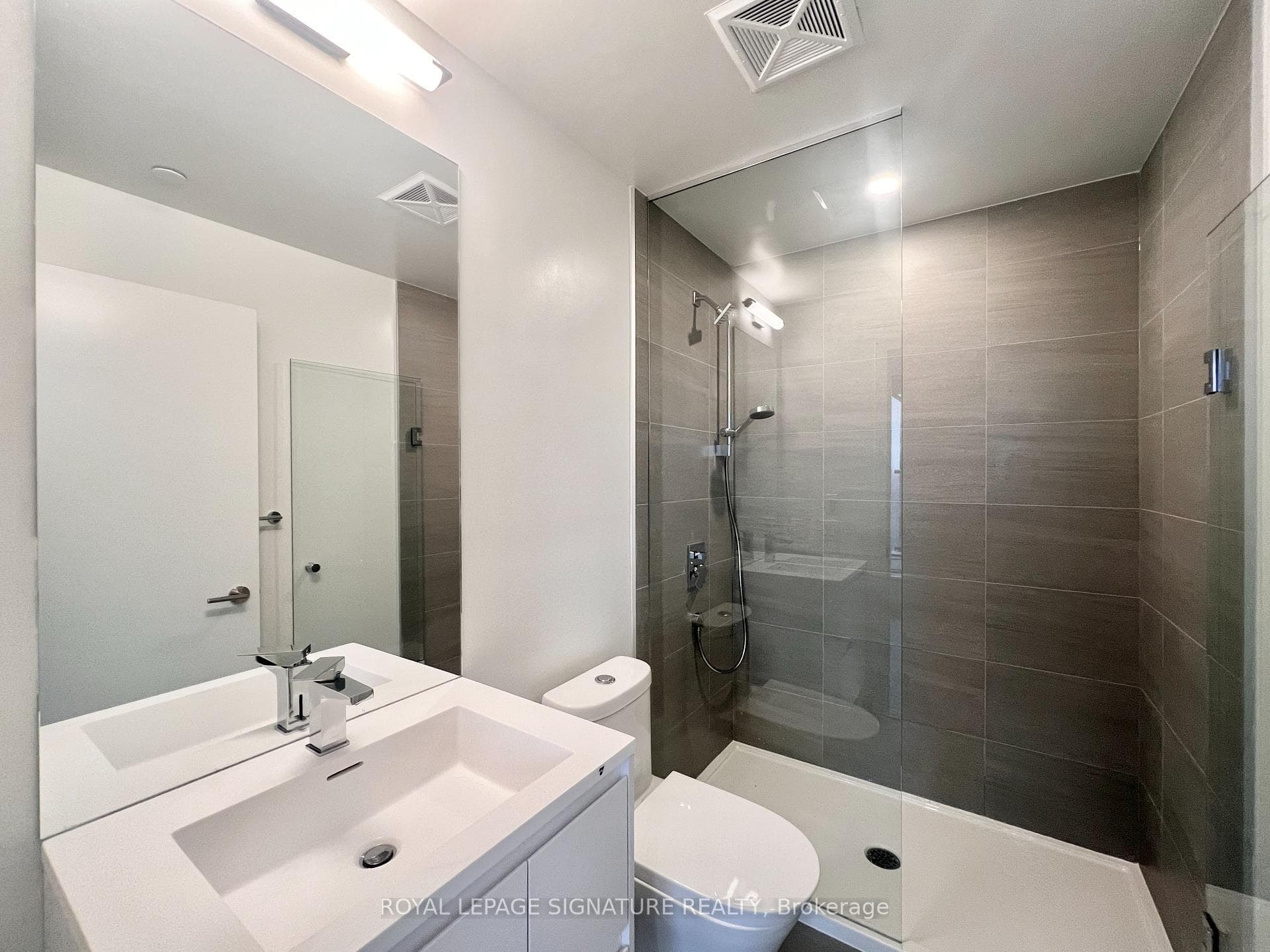 1 Quarrington Lane Unit 2209 photo 23