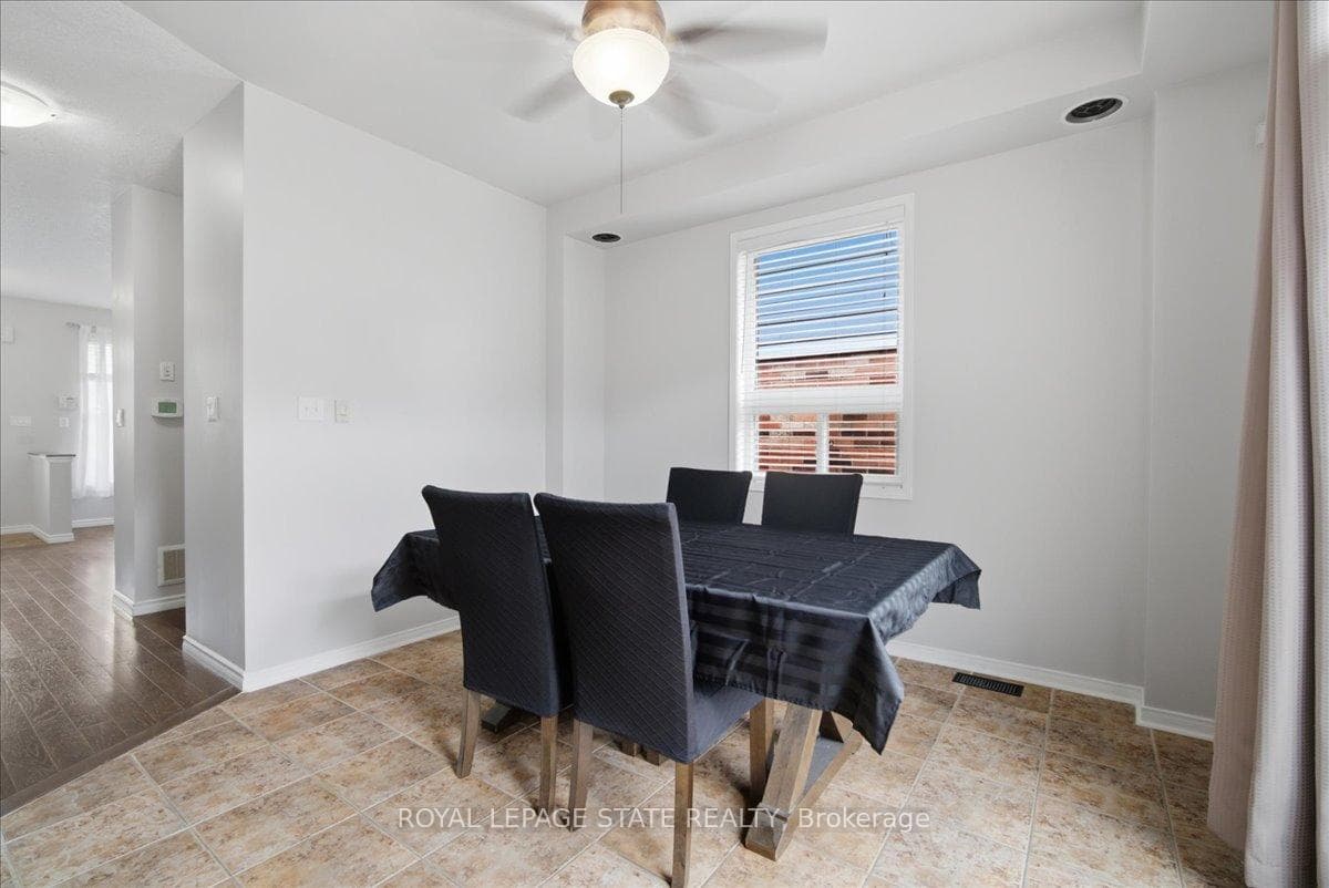 40 Whitwell Way photo 19