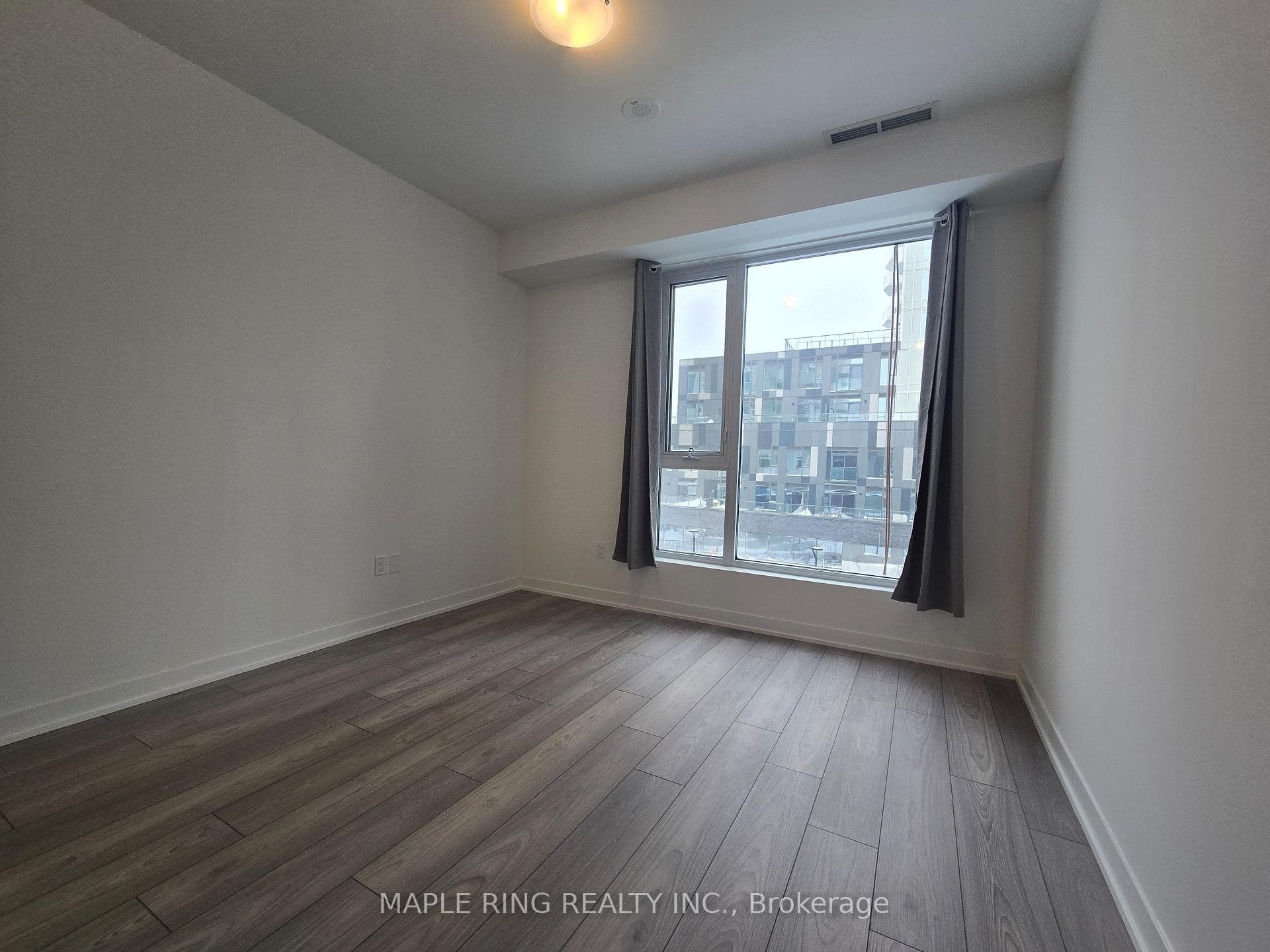 498 Caldari Road Unit 443 photo 5