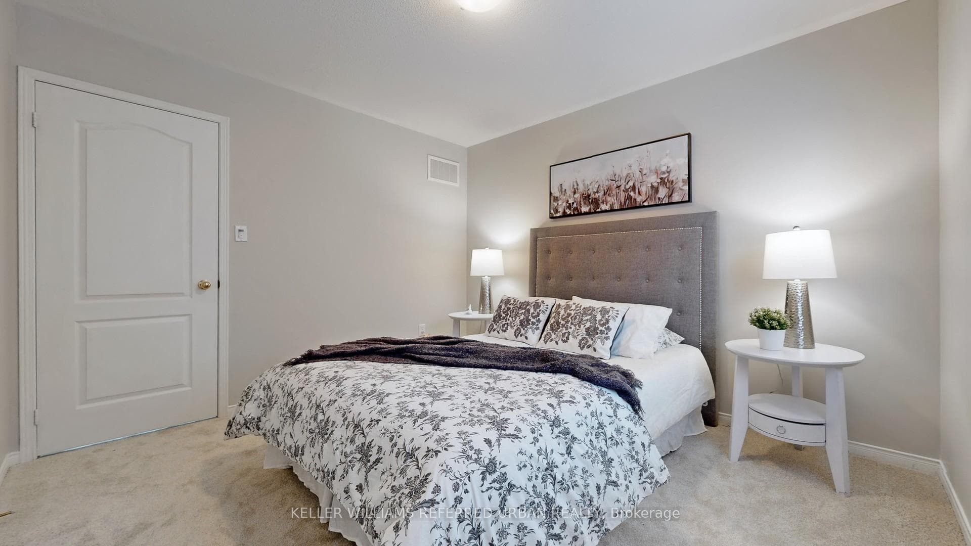 85 Decourcy-Ireland Circle photo 22