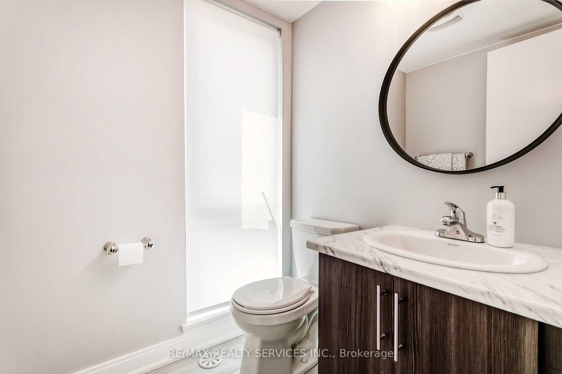 100 Dufay Road Unit 21 photo 7