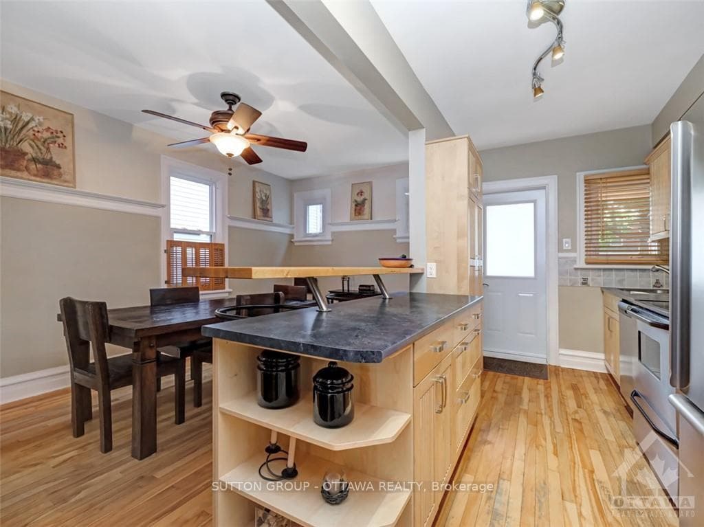 182 MCGILLIVRAY Street photo 12
