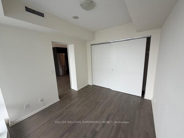 1 Bloor Street Unit 3711 photo 8