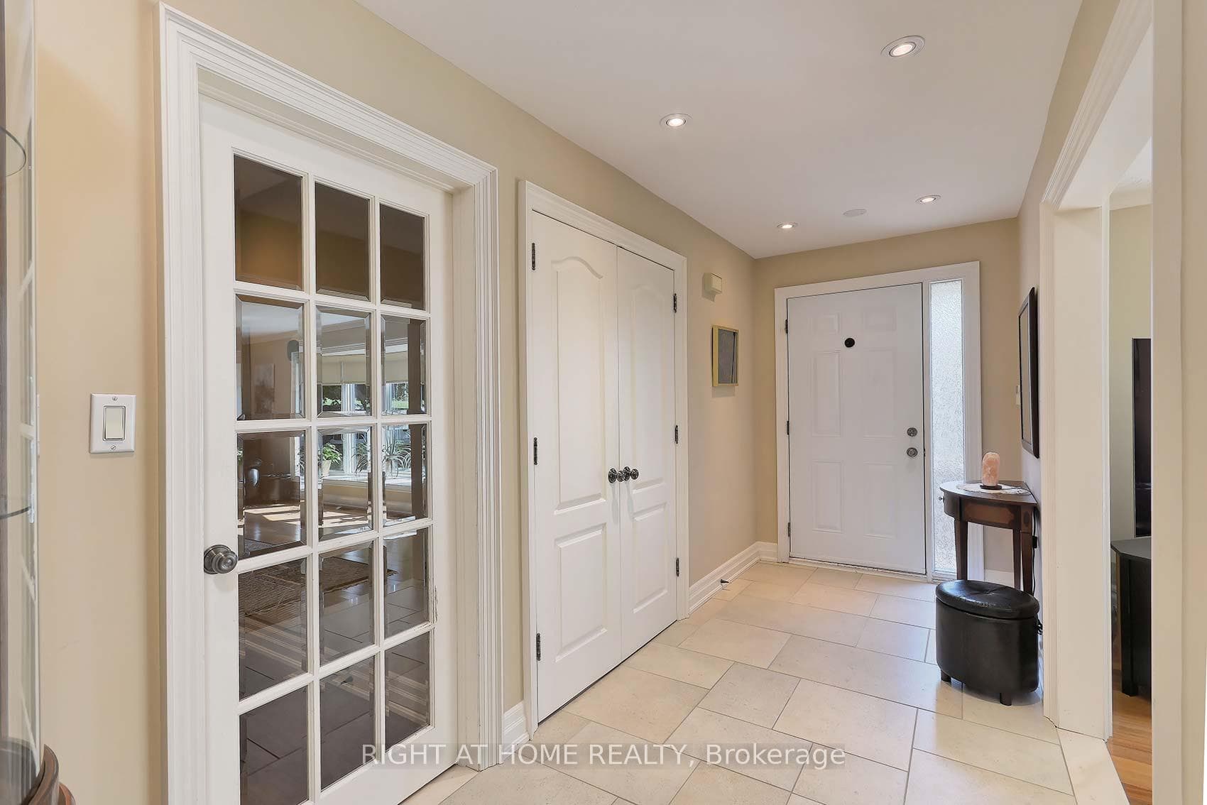 2400 King Vaughan Road photo 10