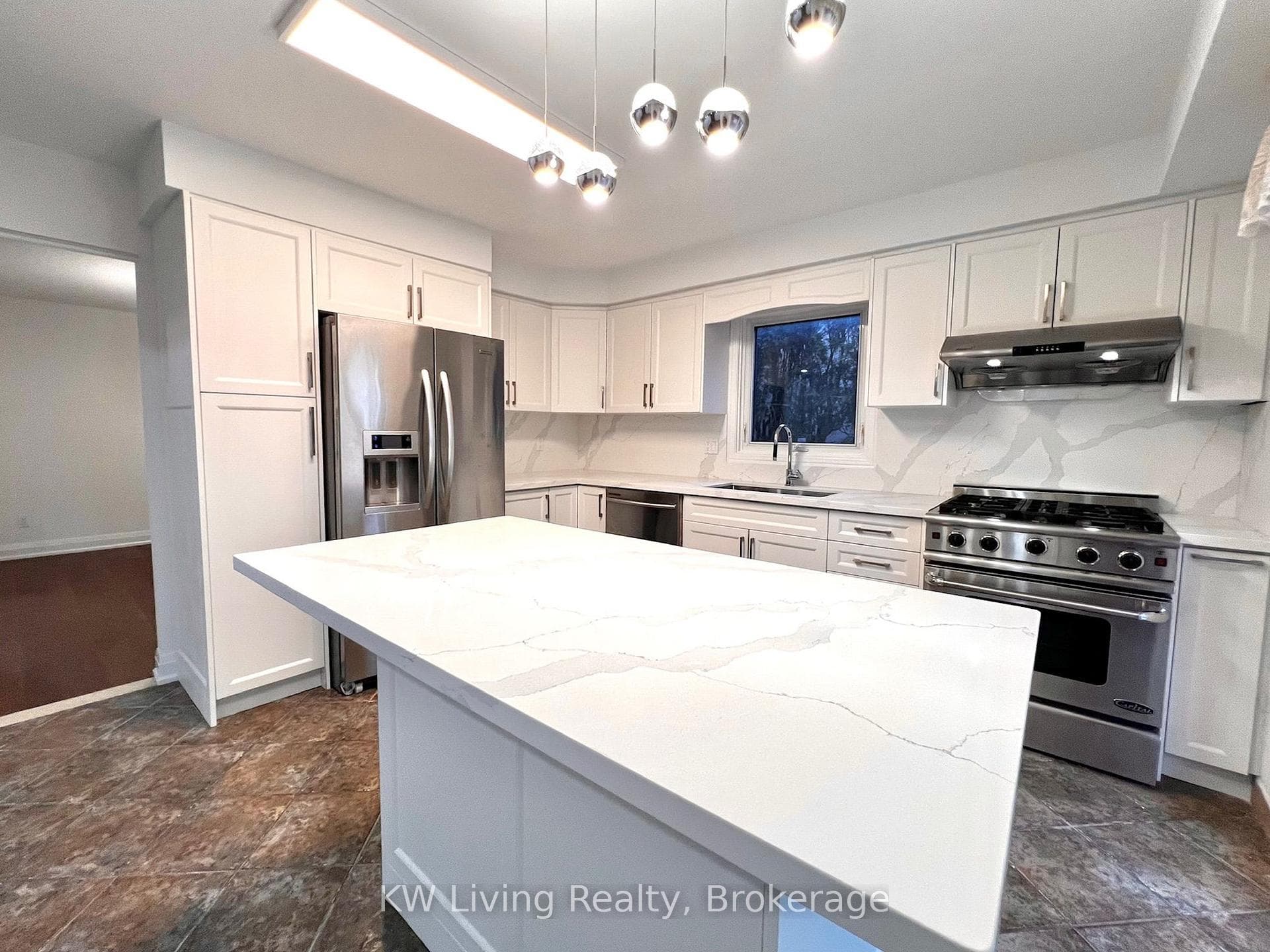 92 Breckonwood Crescent photo 8