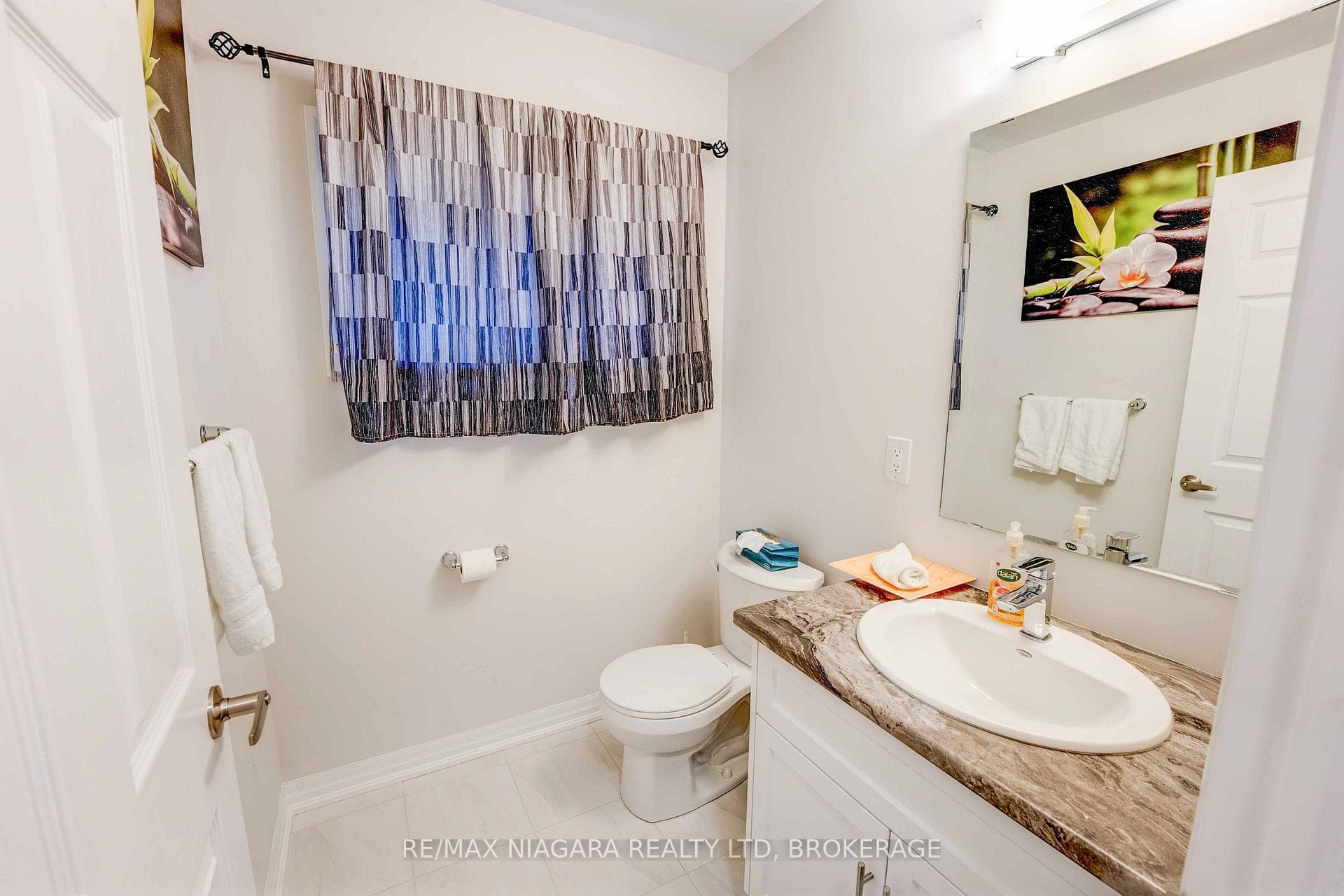 90 Hillcrest Road photo 5