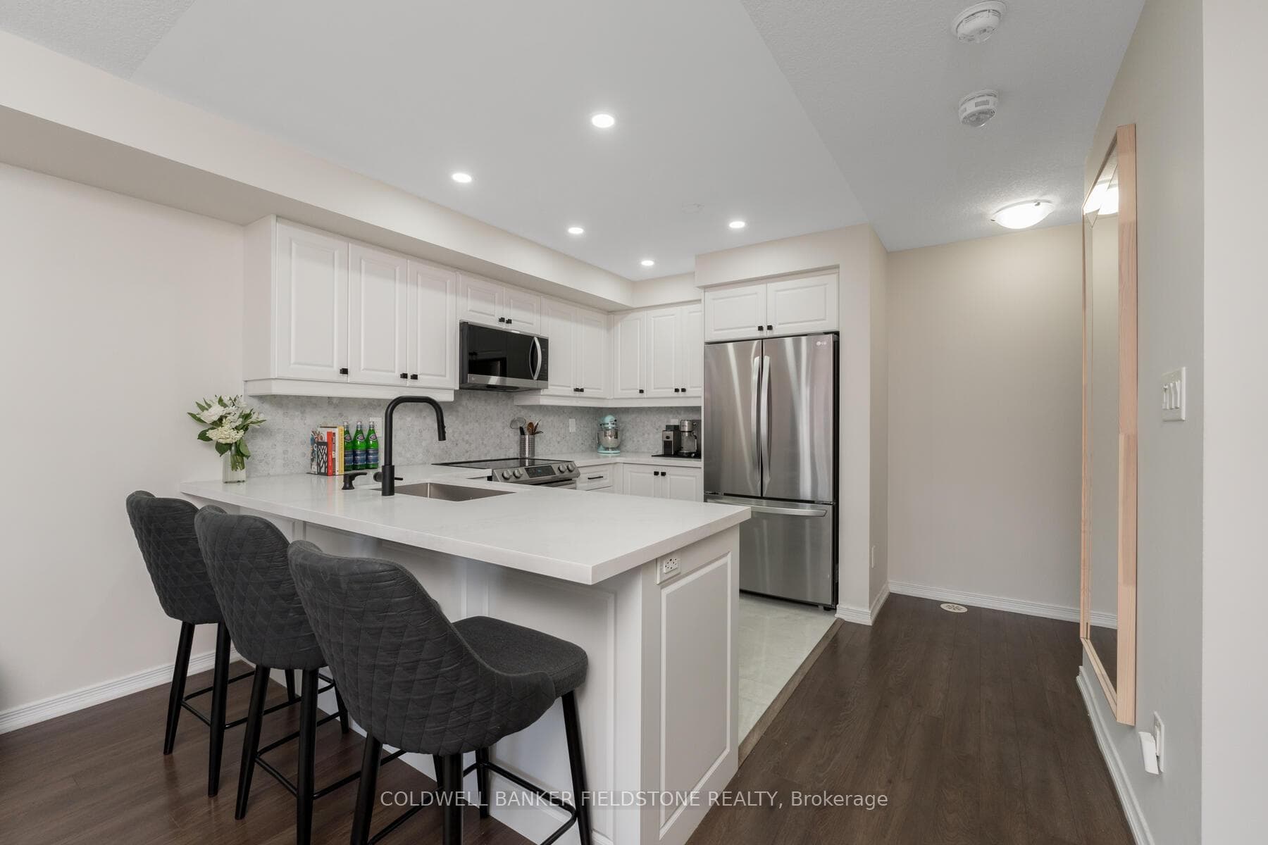 39 Golden Springs Drive photo 11