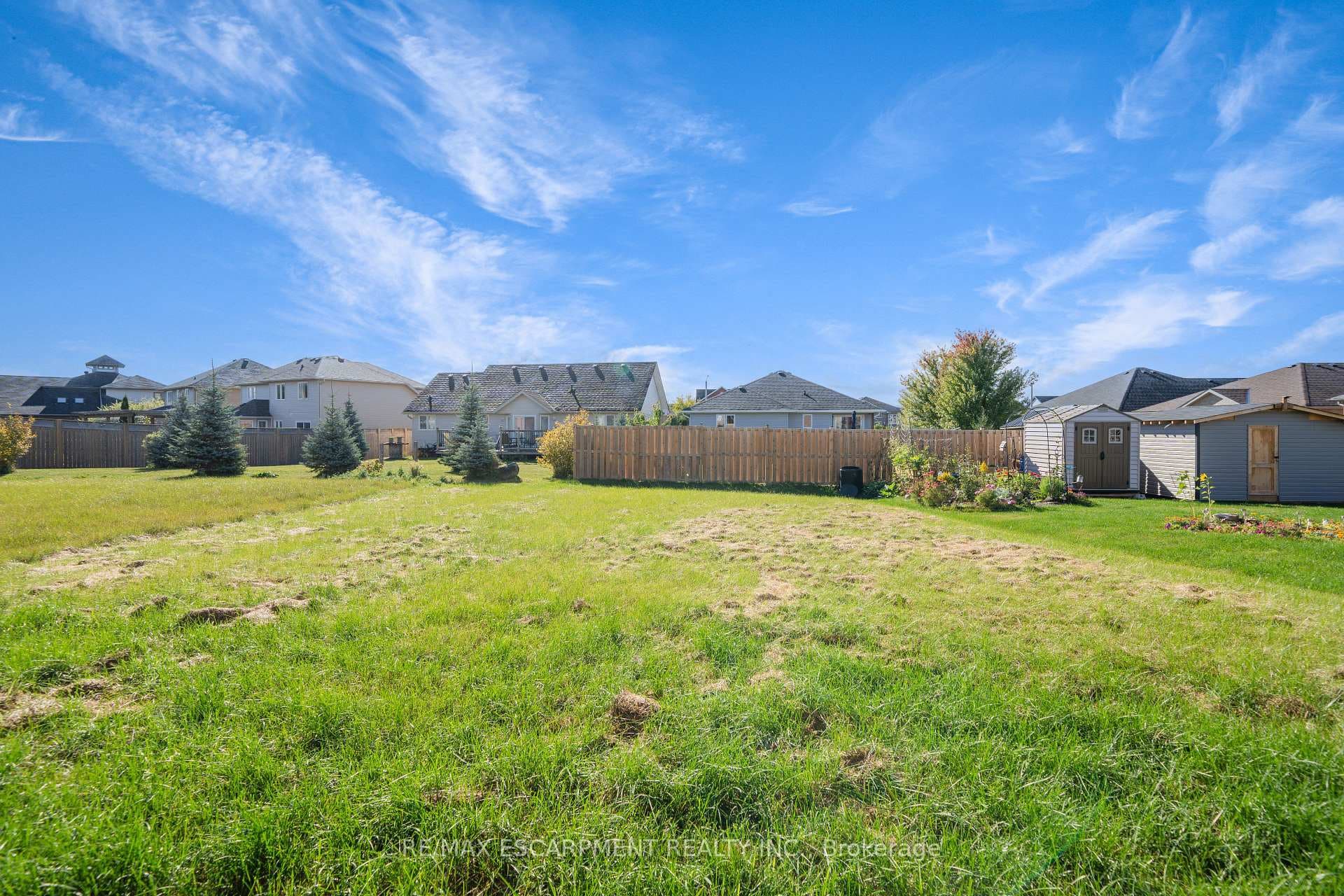 44 Carew Boulevard photo 36