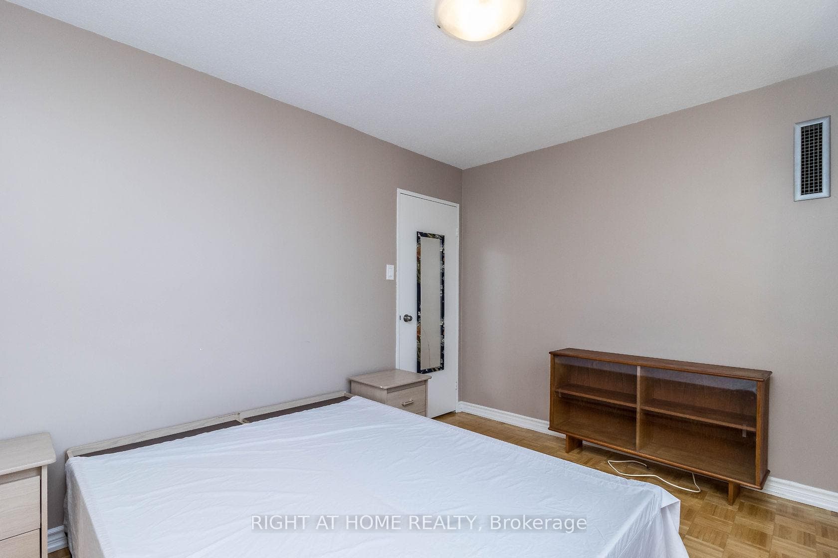 177 Linus Road Unit 1411 photo 25