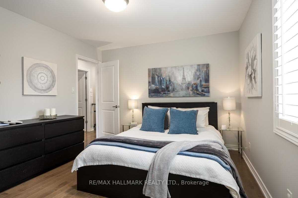 84 Delma Drive photo 12