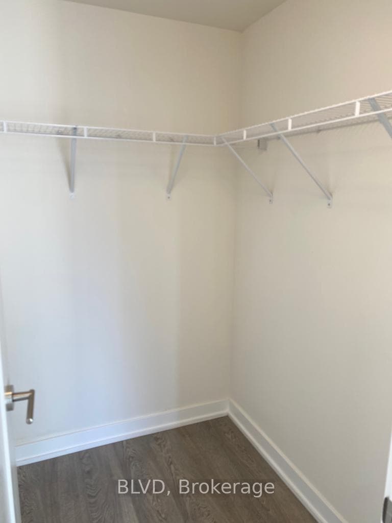 99 john Street Unit 2401 photo 10