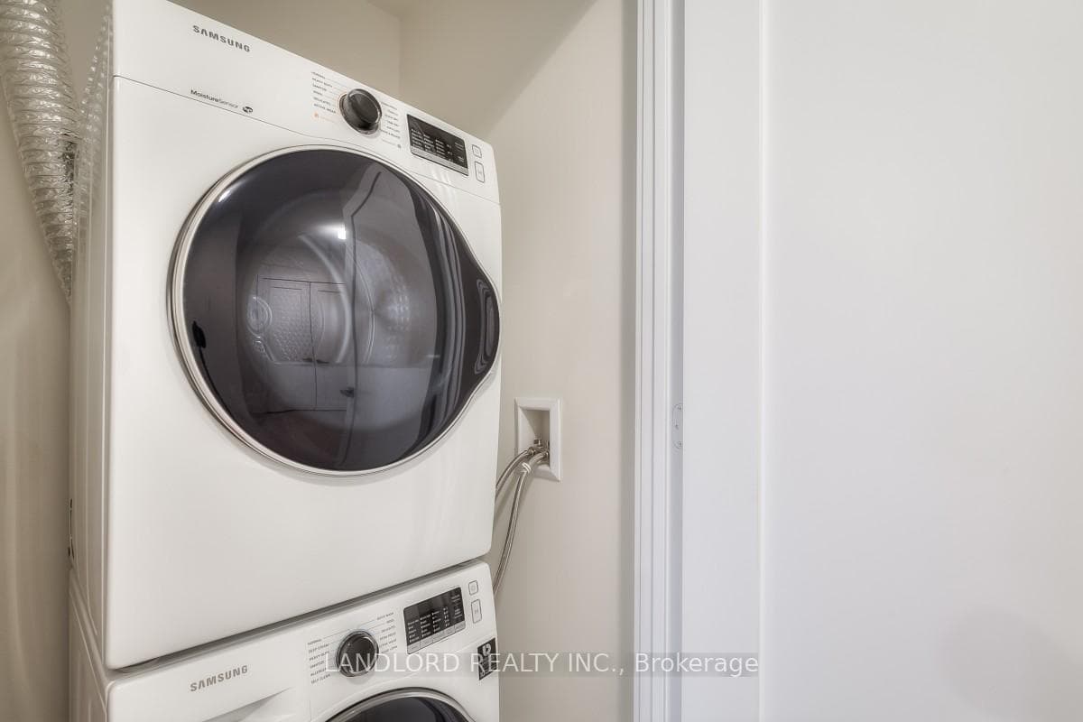 6 Jackes Avenue Unit 304 photo 12