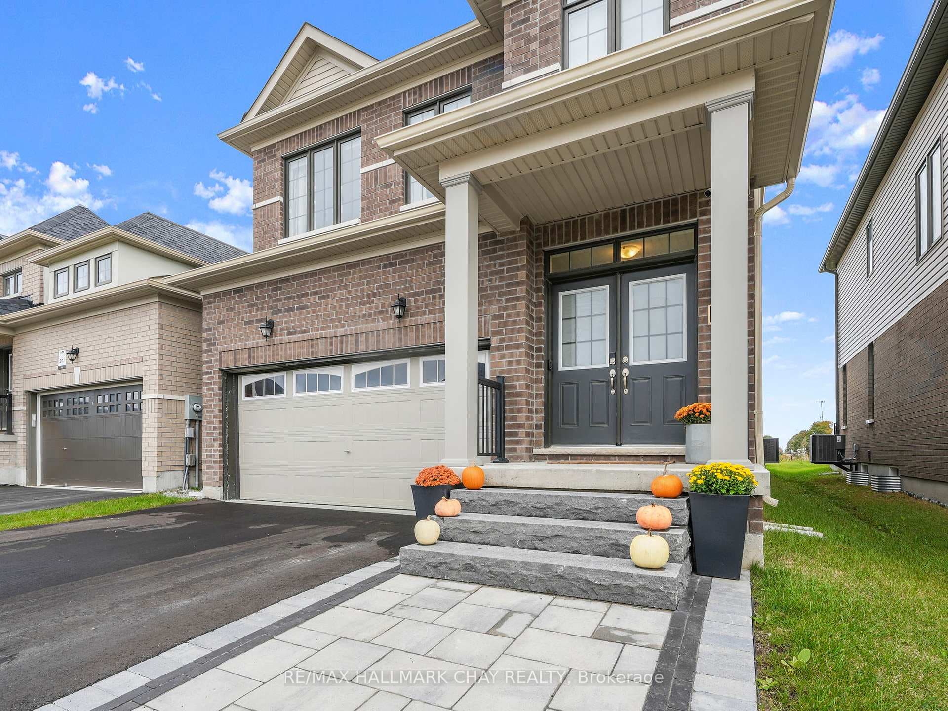 152 Terry Fox Drive photo 5
