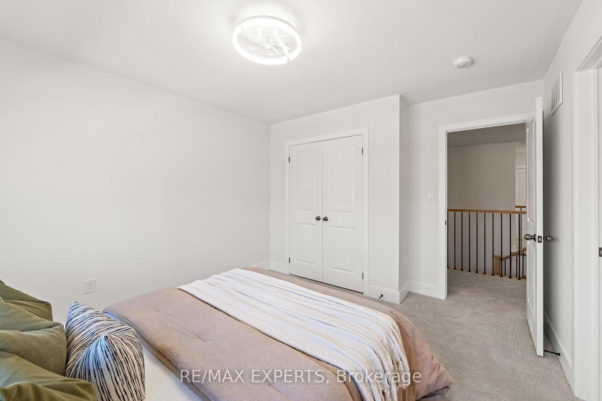10 Lawrence D. Pridham Avenue photo 32