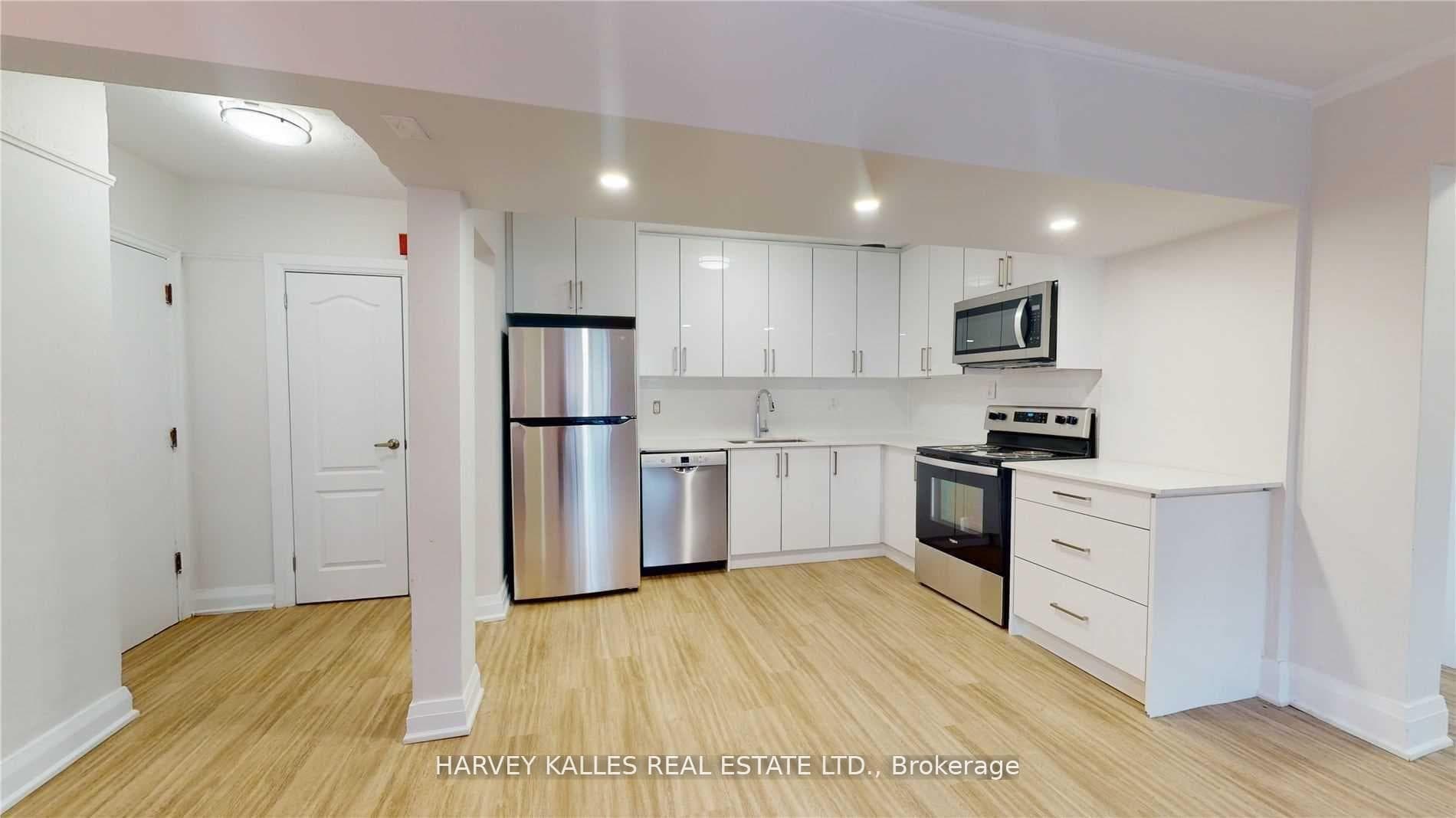 316 Lonsdale Road Unit 2 photo 9