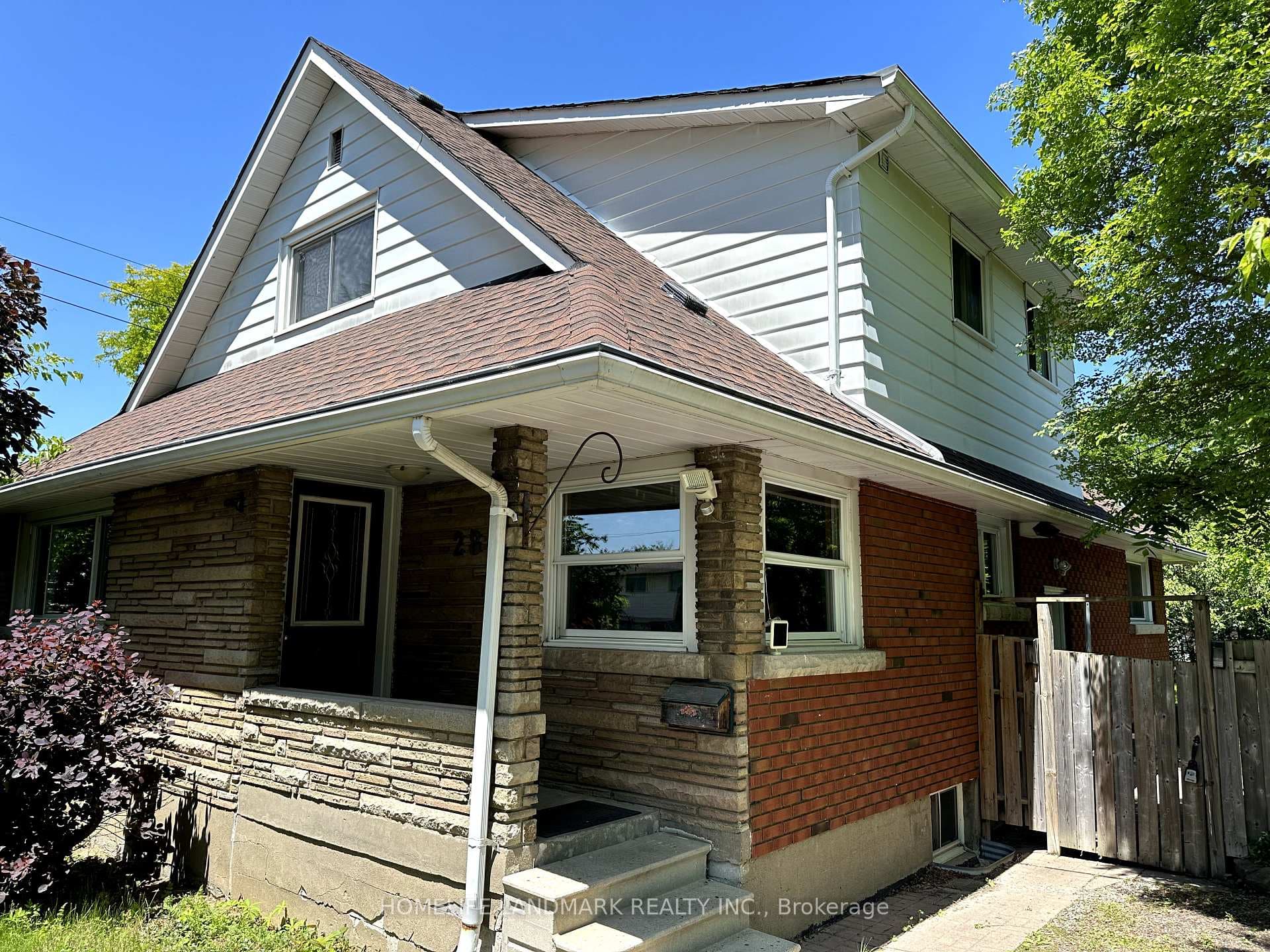 28 Larchwood Drive photo 2