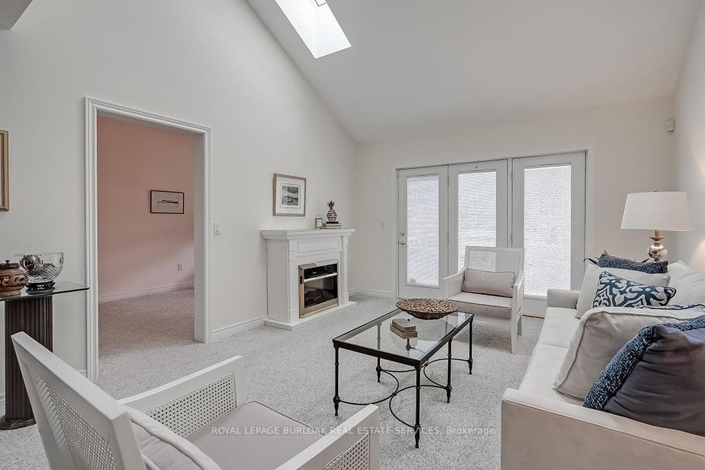 1173 Bellview Crescent Unit 2 photo 12
