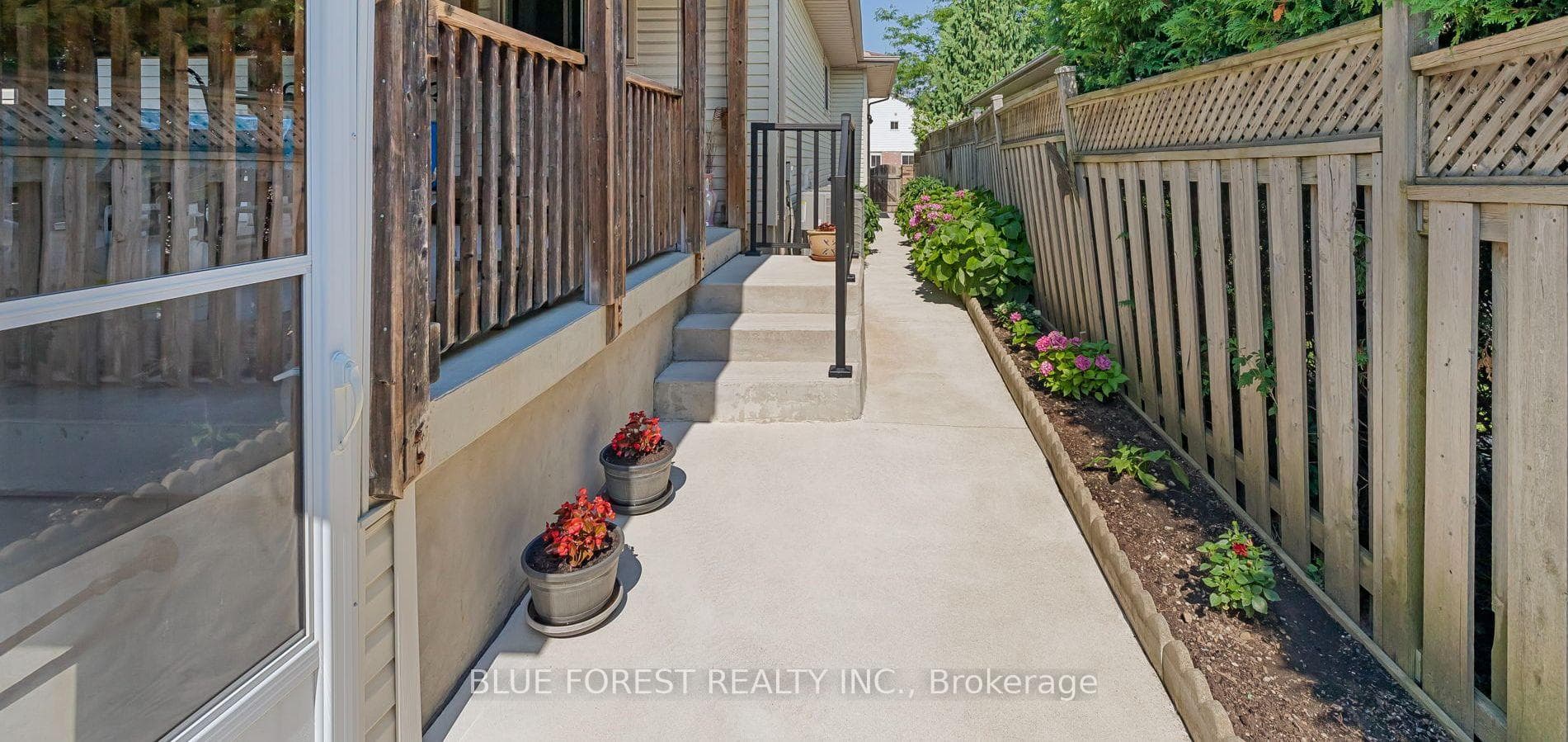 930 Railton Avenue photo 26