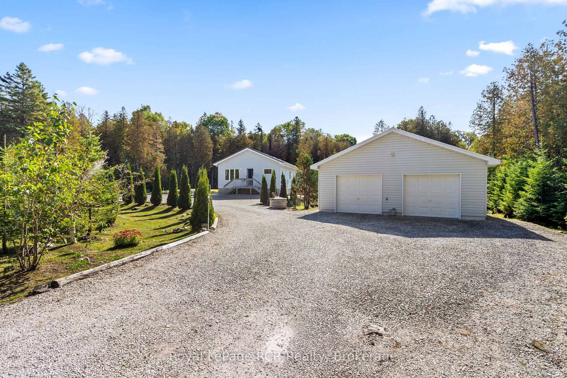 505 Pike Bay Road photo 4