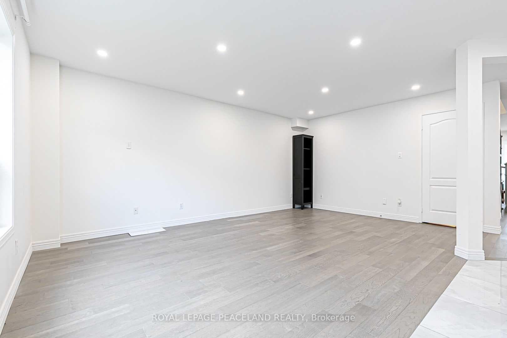 241 Fred Mclaren Boulevard photo 18