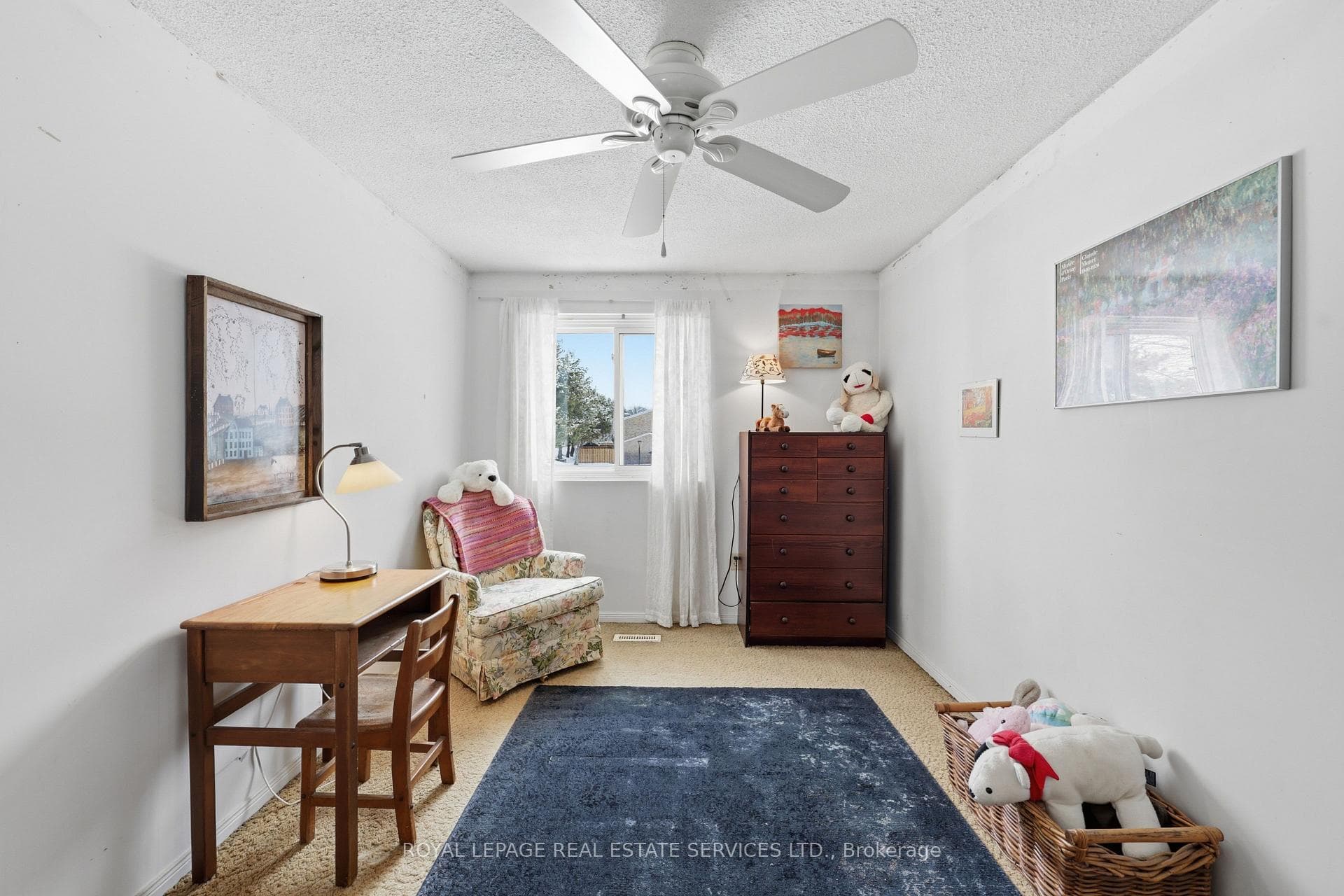 1526 Lancaster Drive Unit 128 photo 14