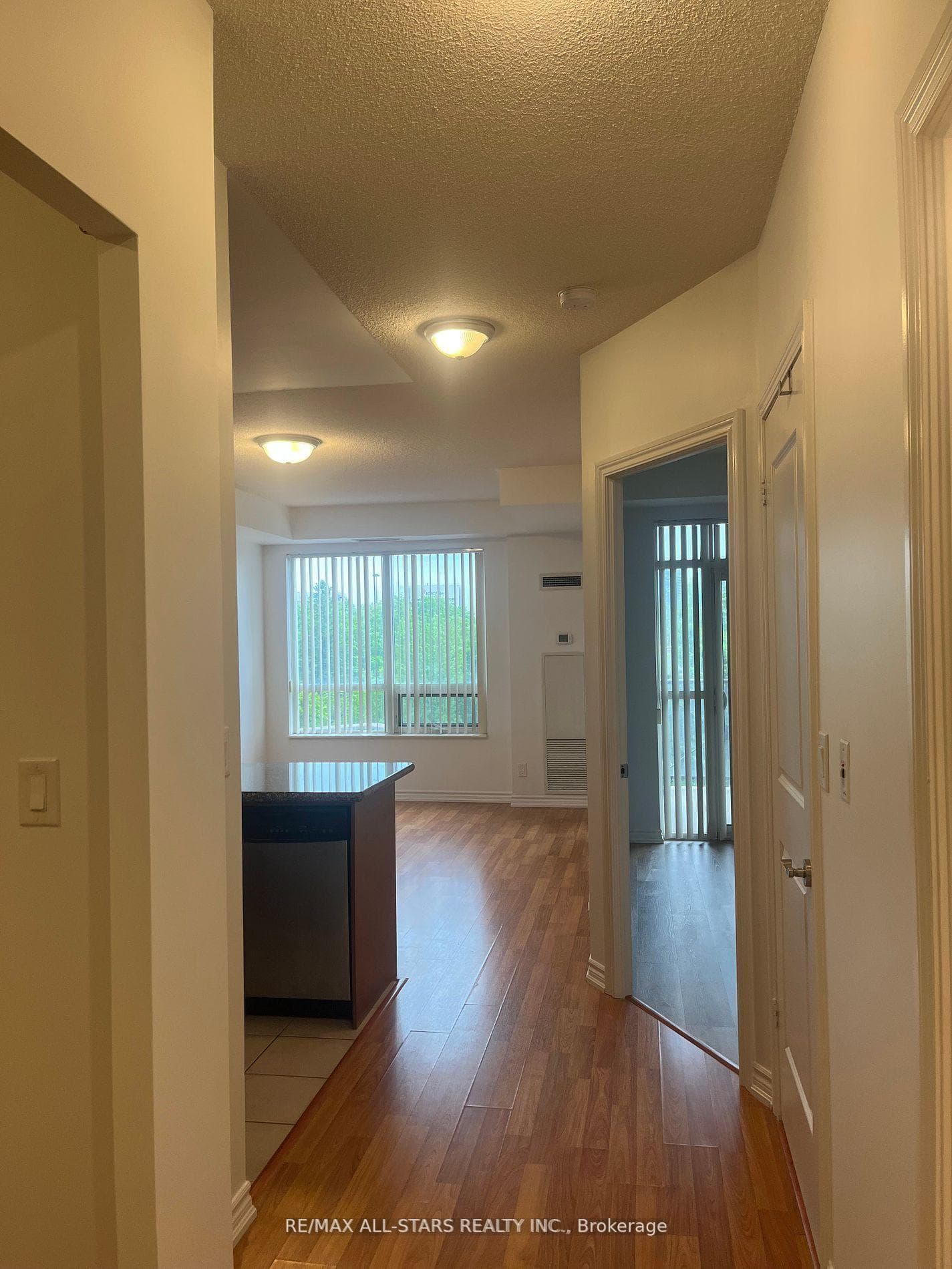 133 Wynford Drive Unit 305 photo 2