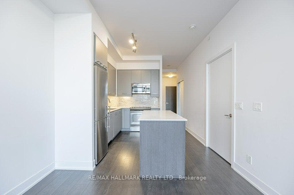 9471 Yonge Street Unit 346 photo 10