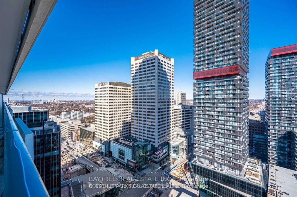 2221 Yonge Street Unit 1202 photo 18