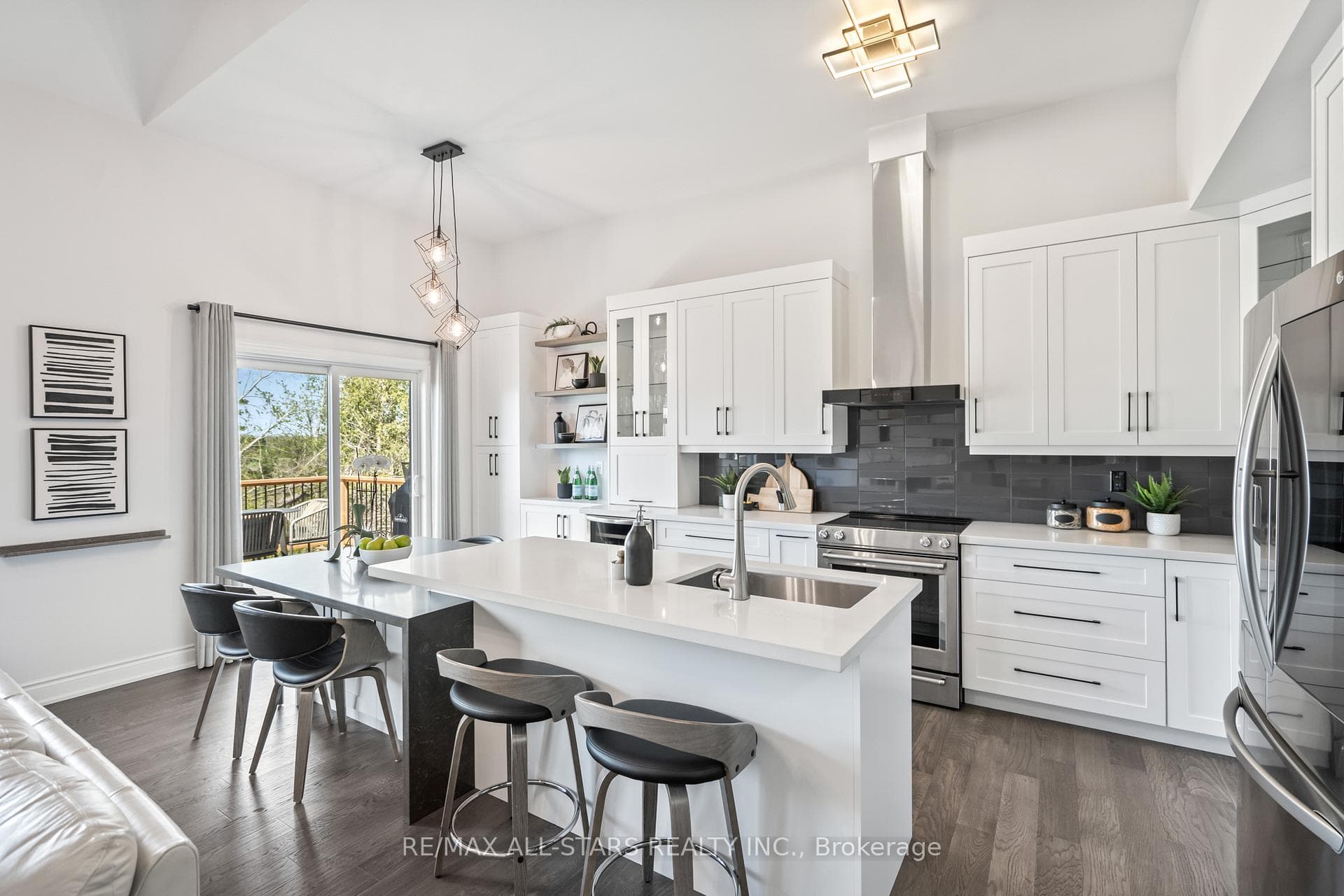 13 Ballinger Way photo 8
