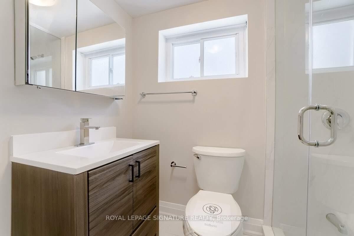 87 Cordella Avenue Unit Lower photo 10