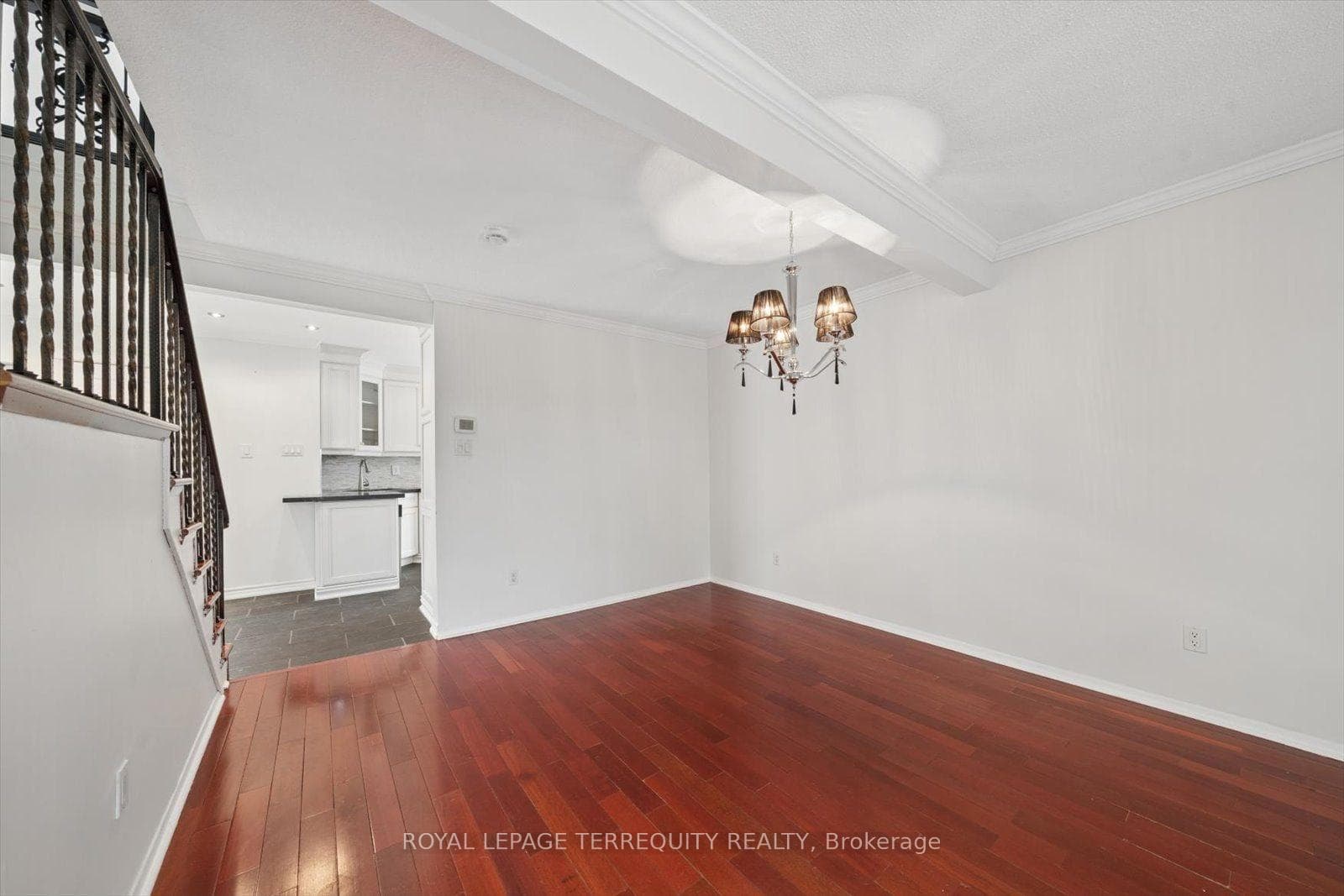 1825 Hyde Mill Crescent photo 9