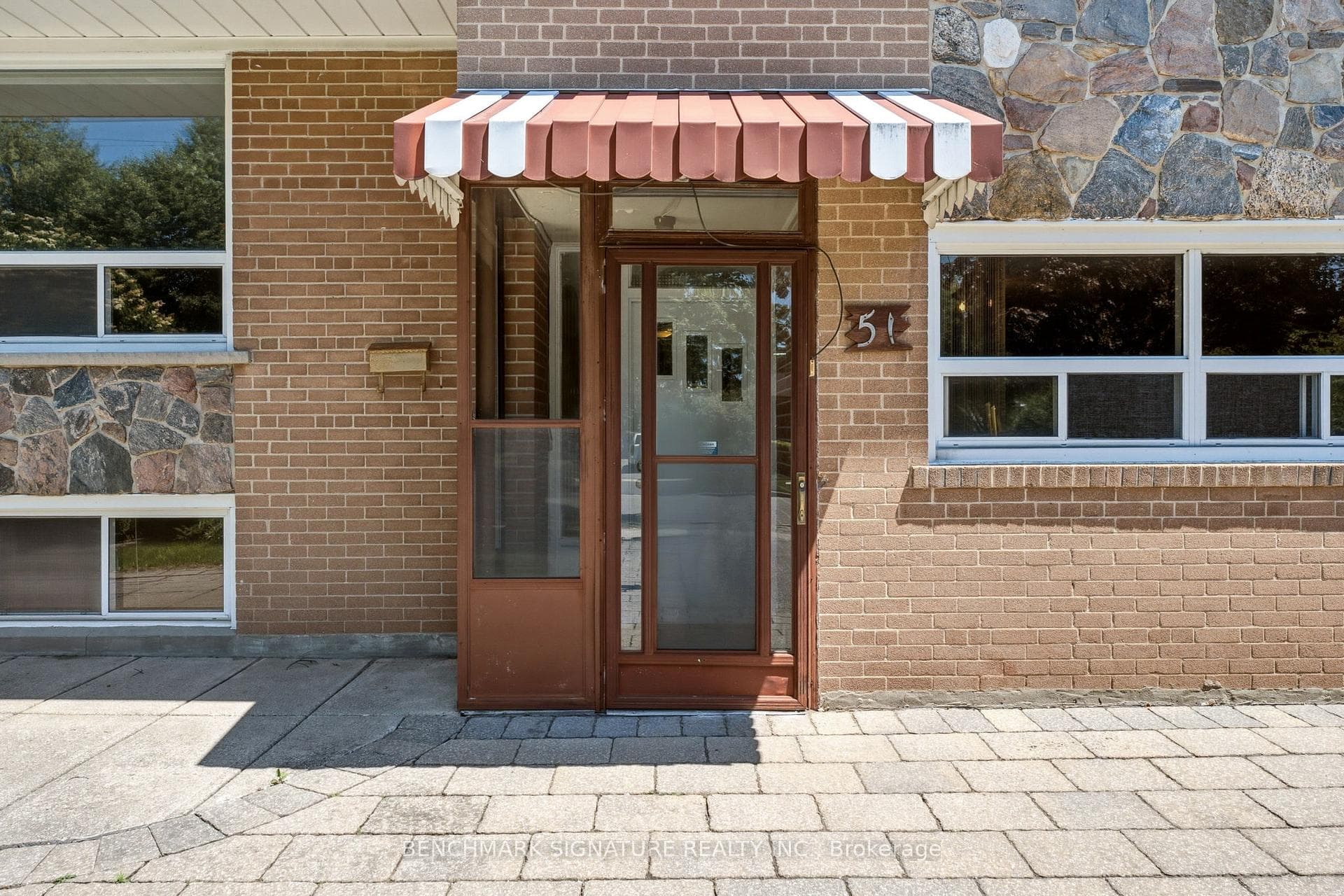 51 Baybrook Crescent photo 4