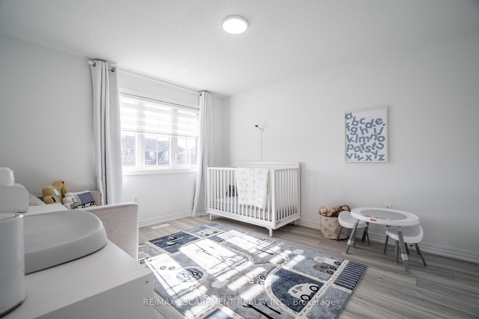80 Montreal Circle photo 25