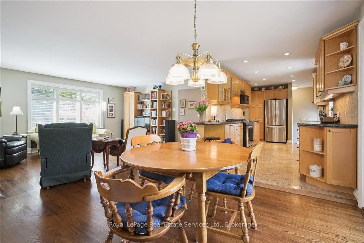 281 Pinehurst Drive photo 15