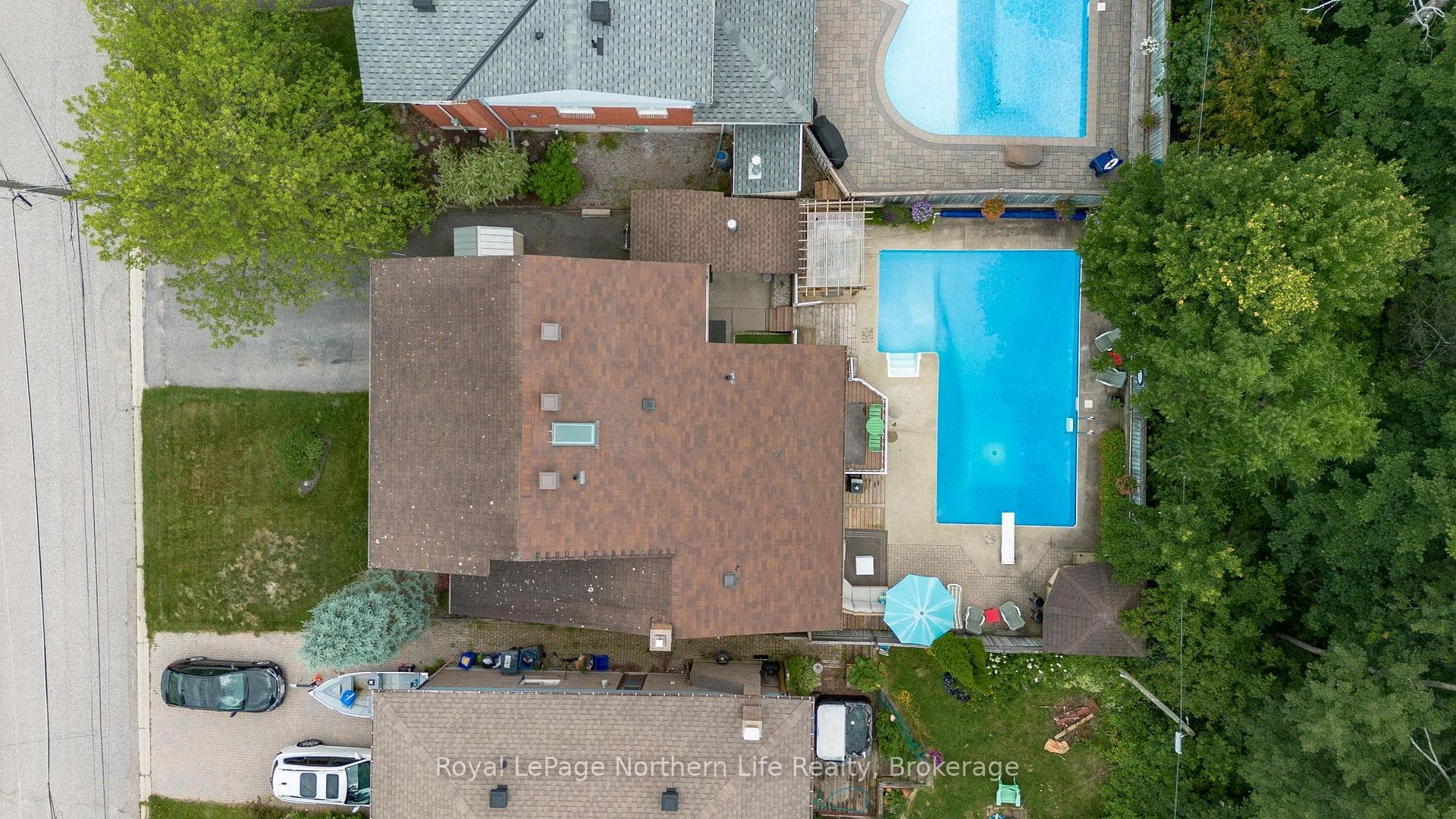 102 Sable Crescent photo 37