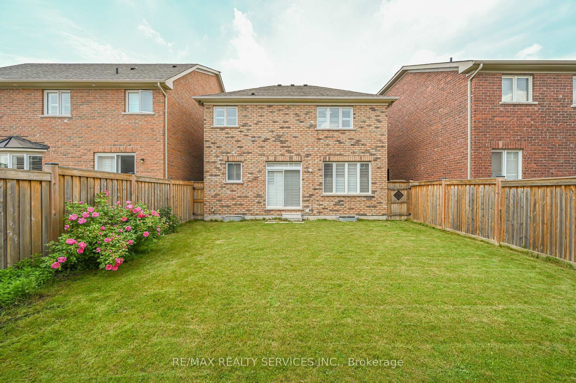87 Fawnridge Road photo 39