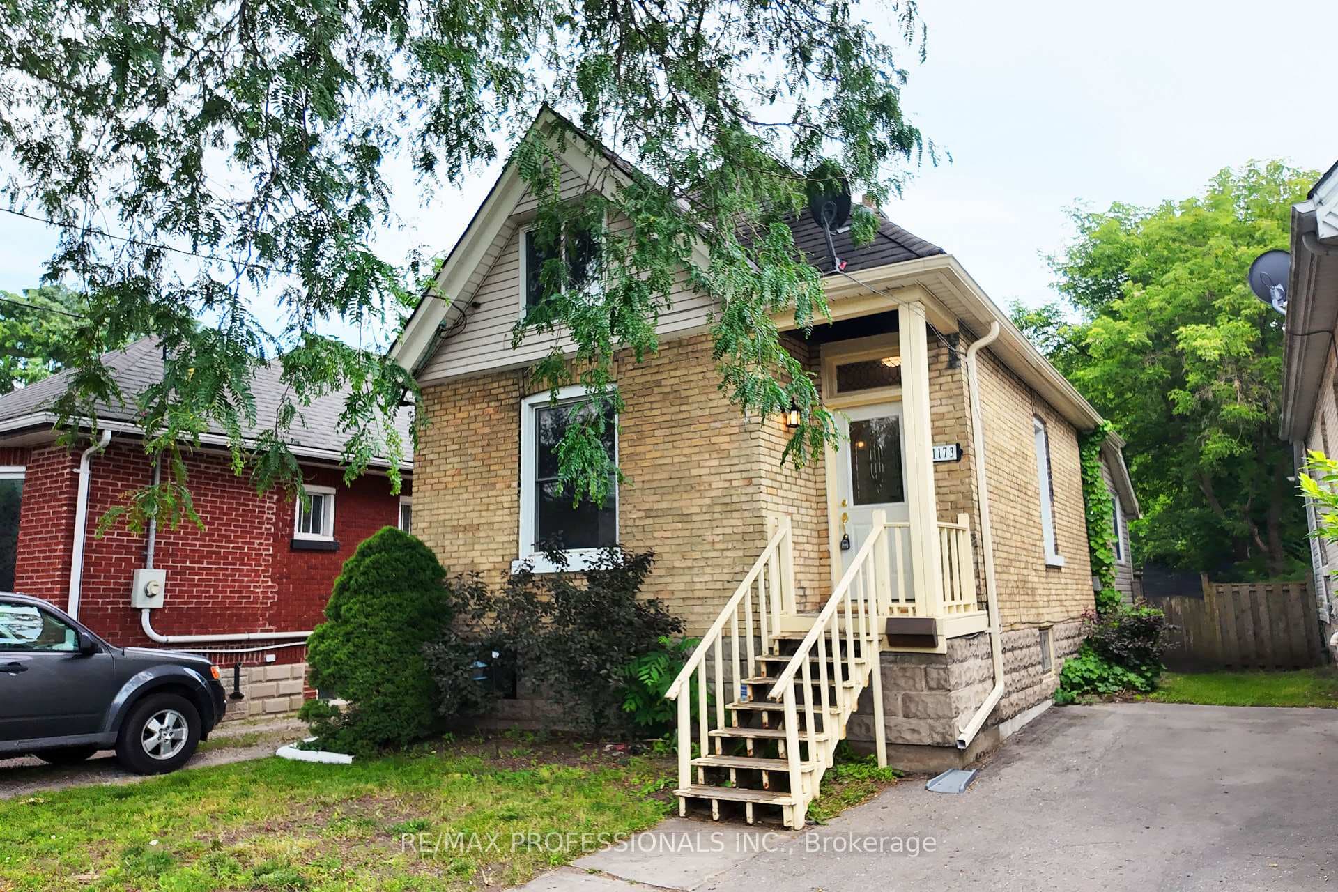 1173 York Street photo 1