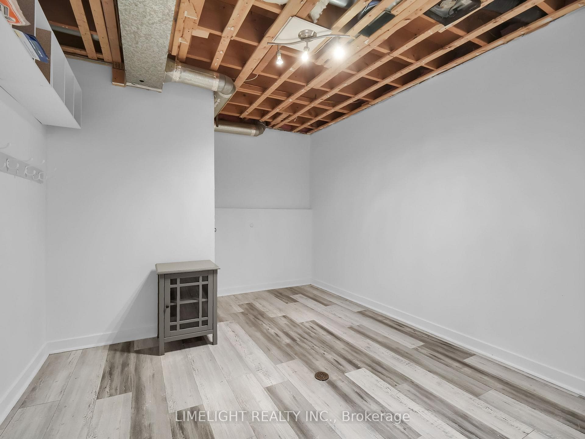 51 TRAPPER Street photo 20