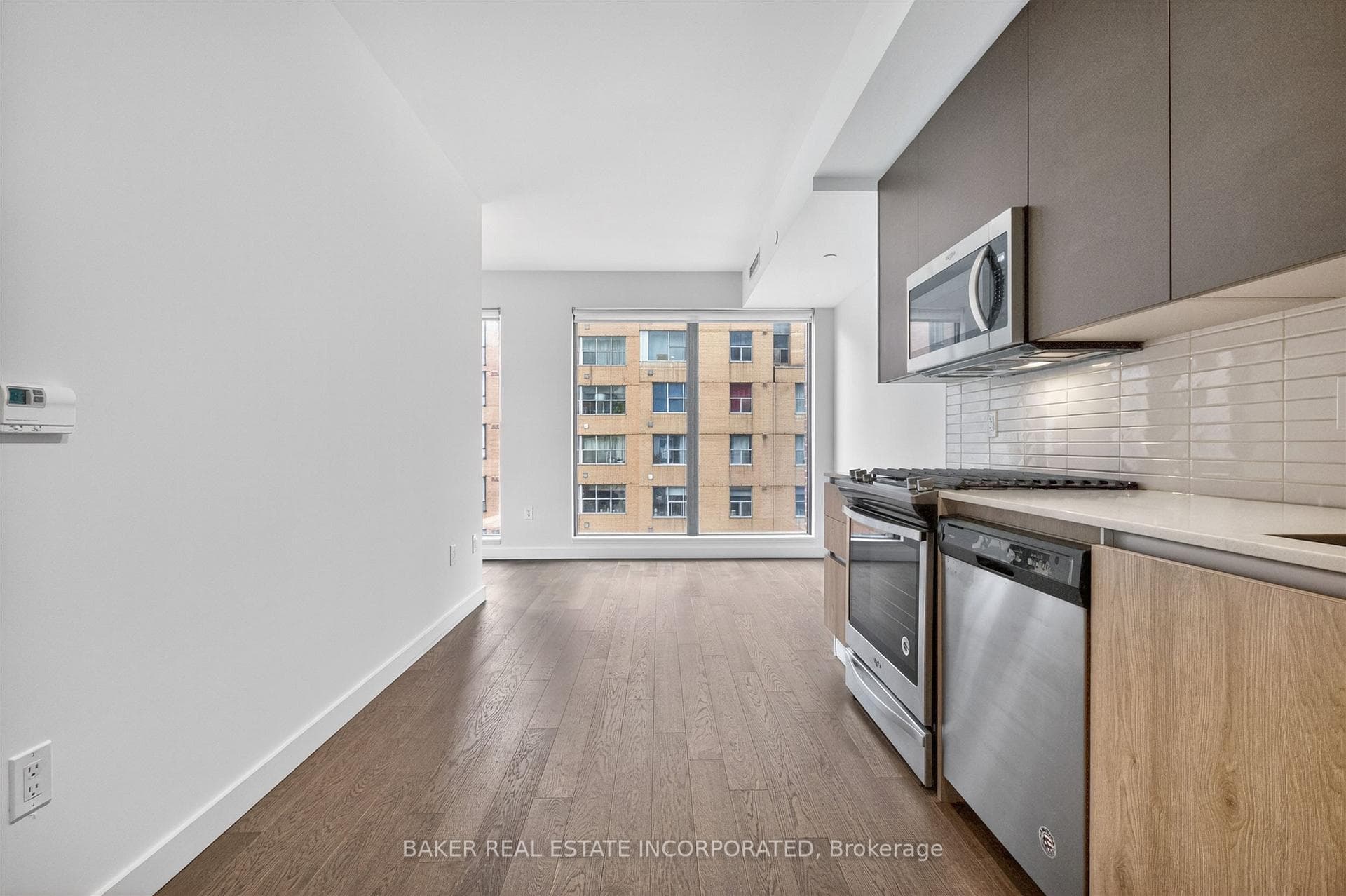 Unit 414 - Kitchen