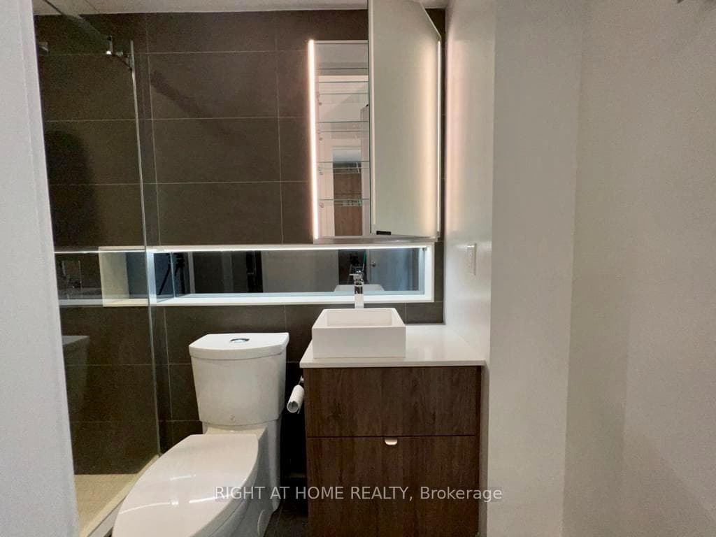 215 Queen Street Unit 2407 photo 10