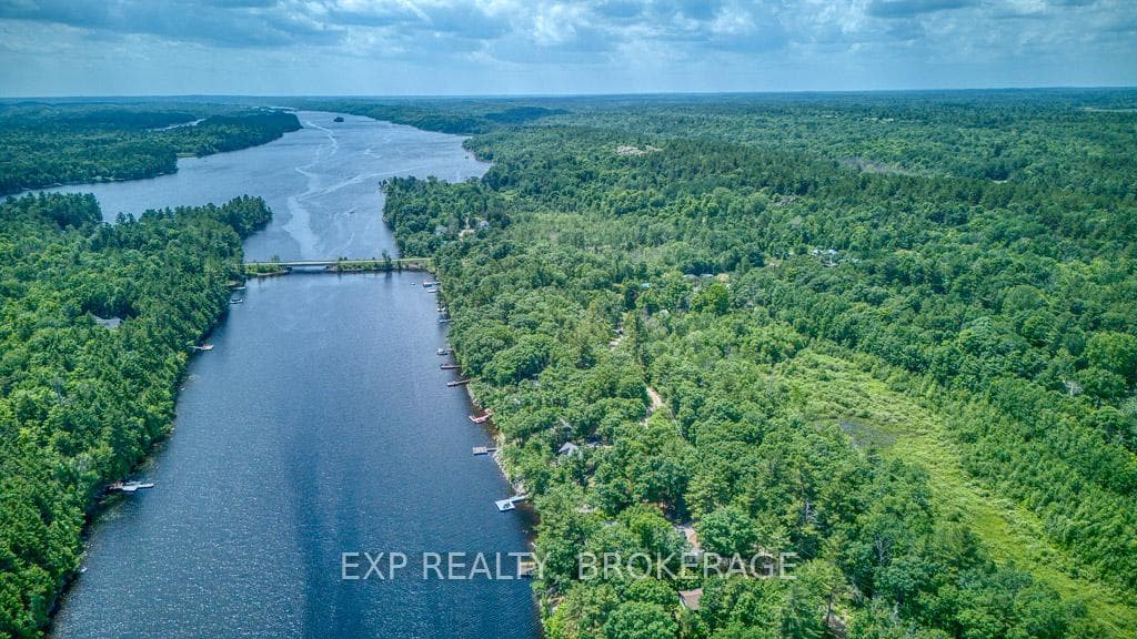 1036 Lakeshore Road photo 30